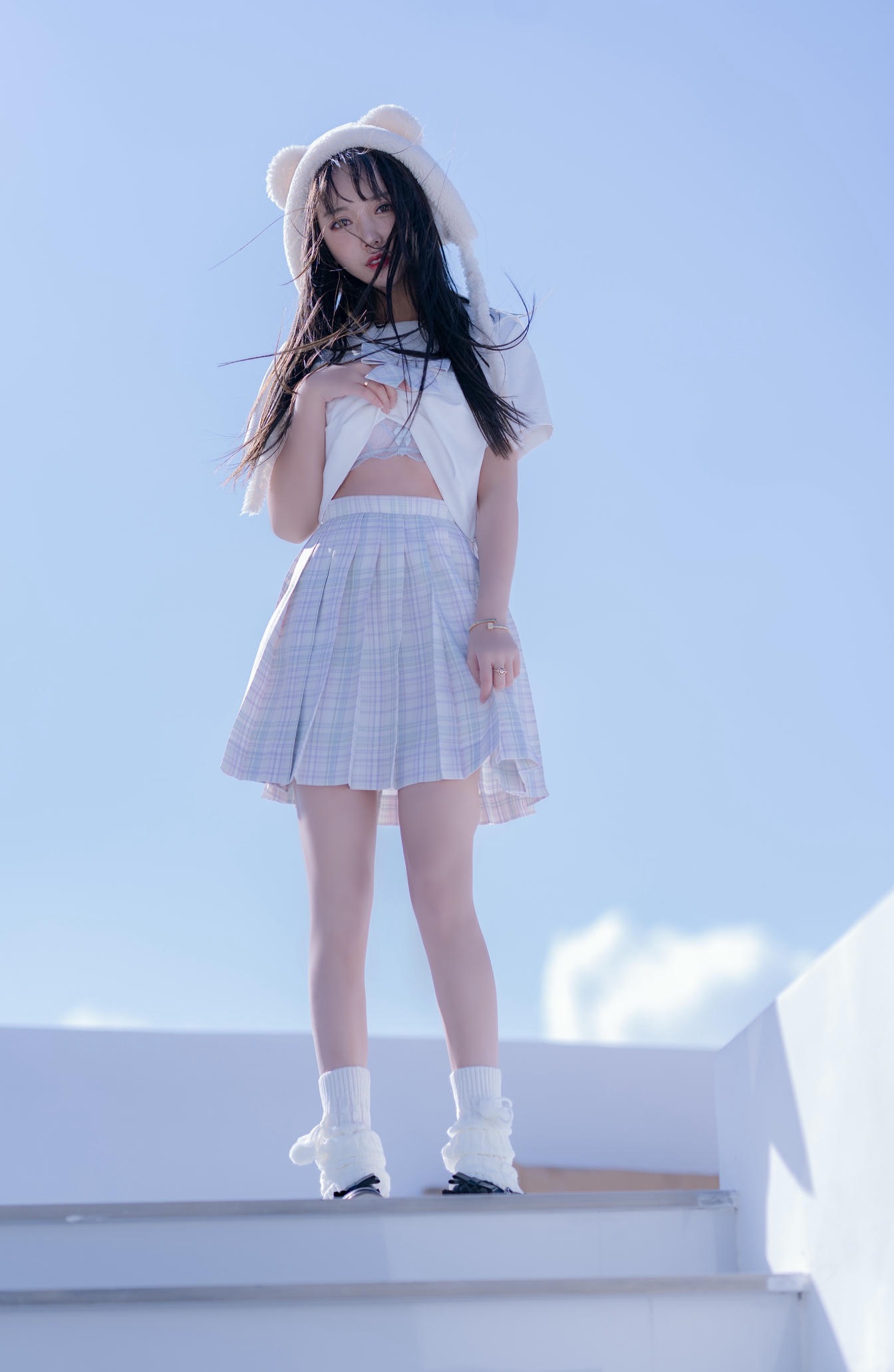 过期米线线喵 NO.070 天台JK [58P-86MB]_第2集