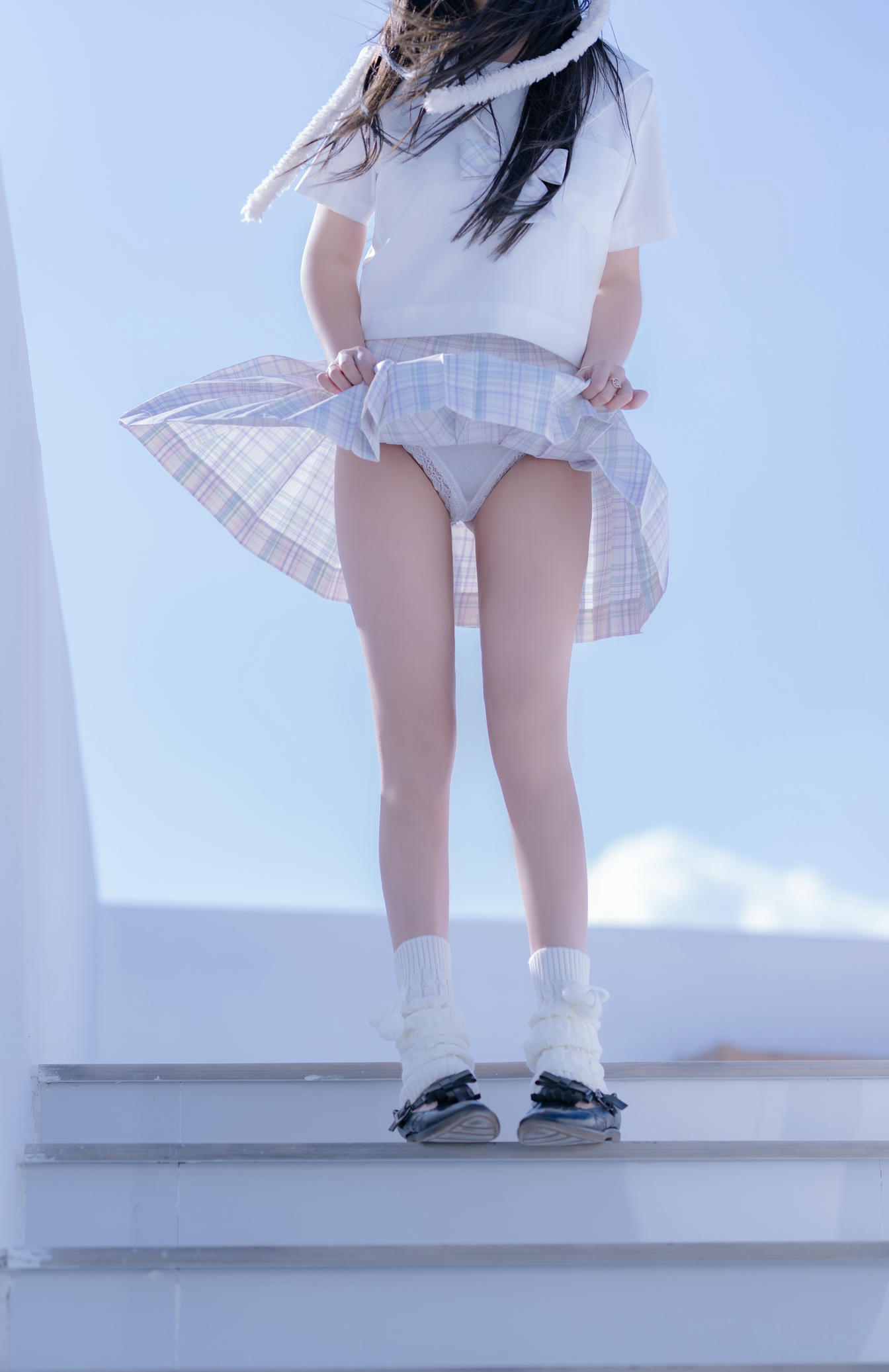 过期米线线喵 NO.070 天台JK [58P-86MB]_第2集