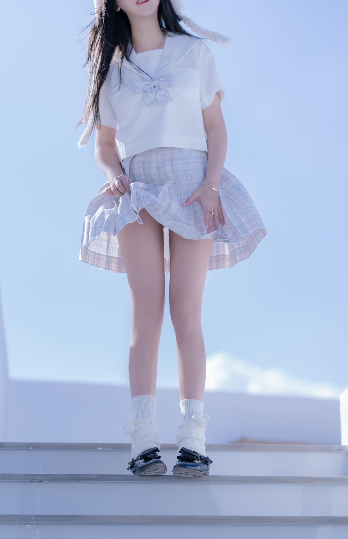 过期米线线喵 NO.070 天台JK [58P-86MB]_第2集