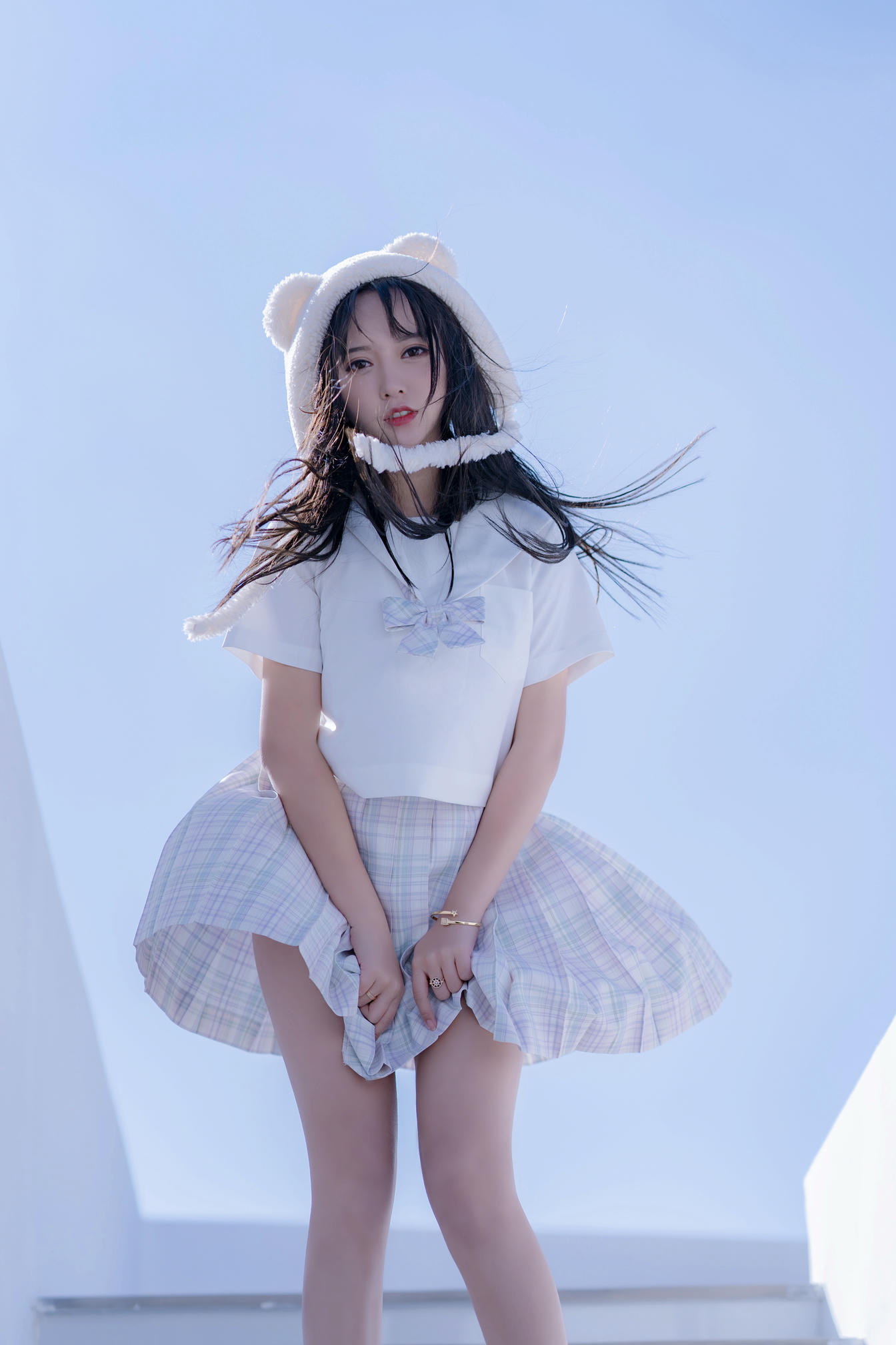 过期米线线喵 NO.070 天台JK [58P-86MB]_第3集