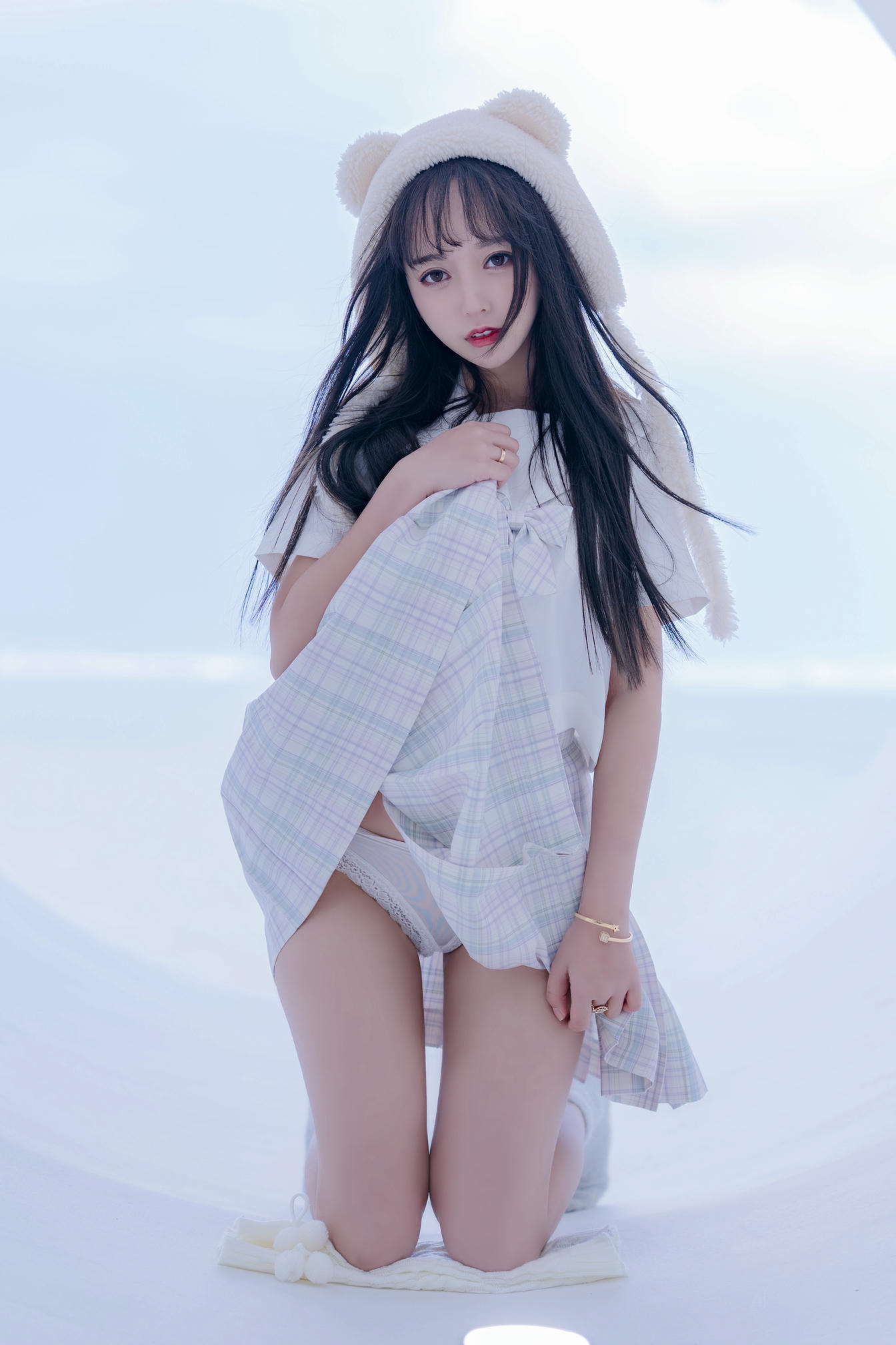 过期米线线喵 NO.070 天台JK [58P-86MB]_第3集