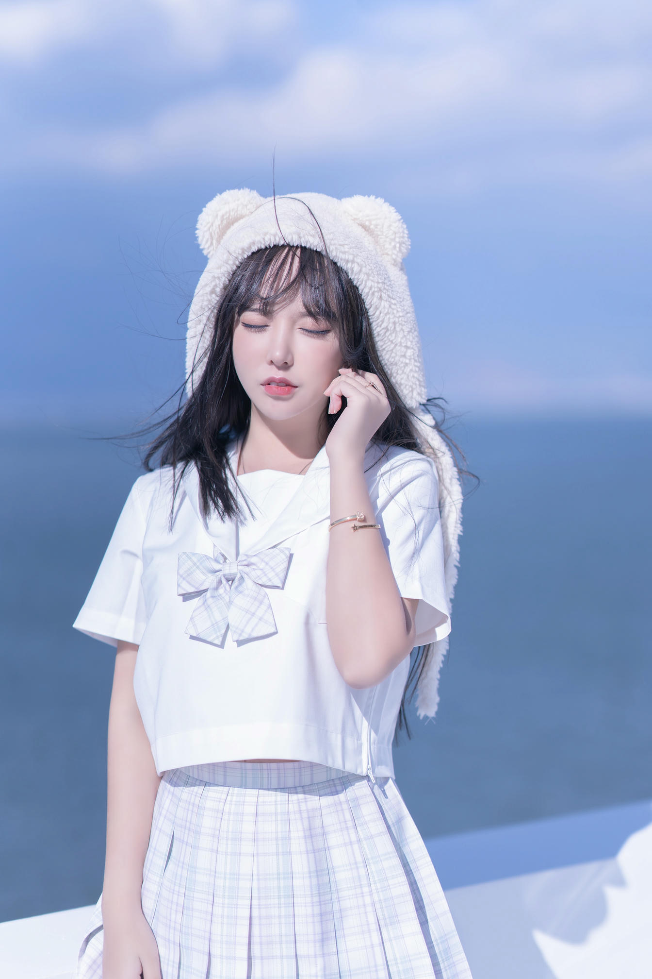 过期米线线喵 NO.070 天台JK [58P-86MB]_第1集