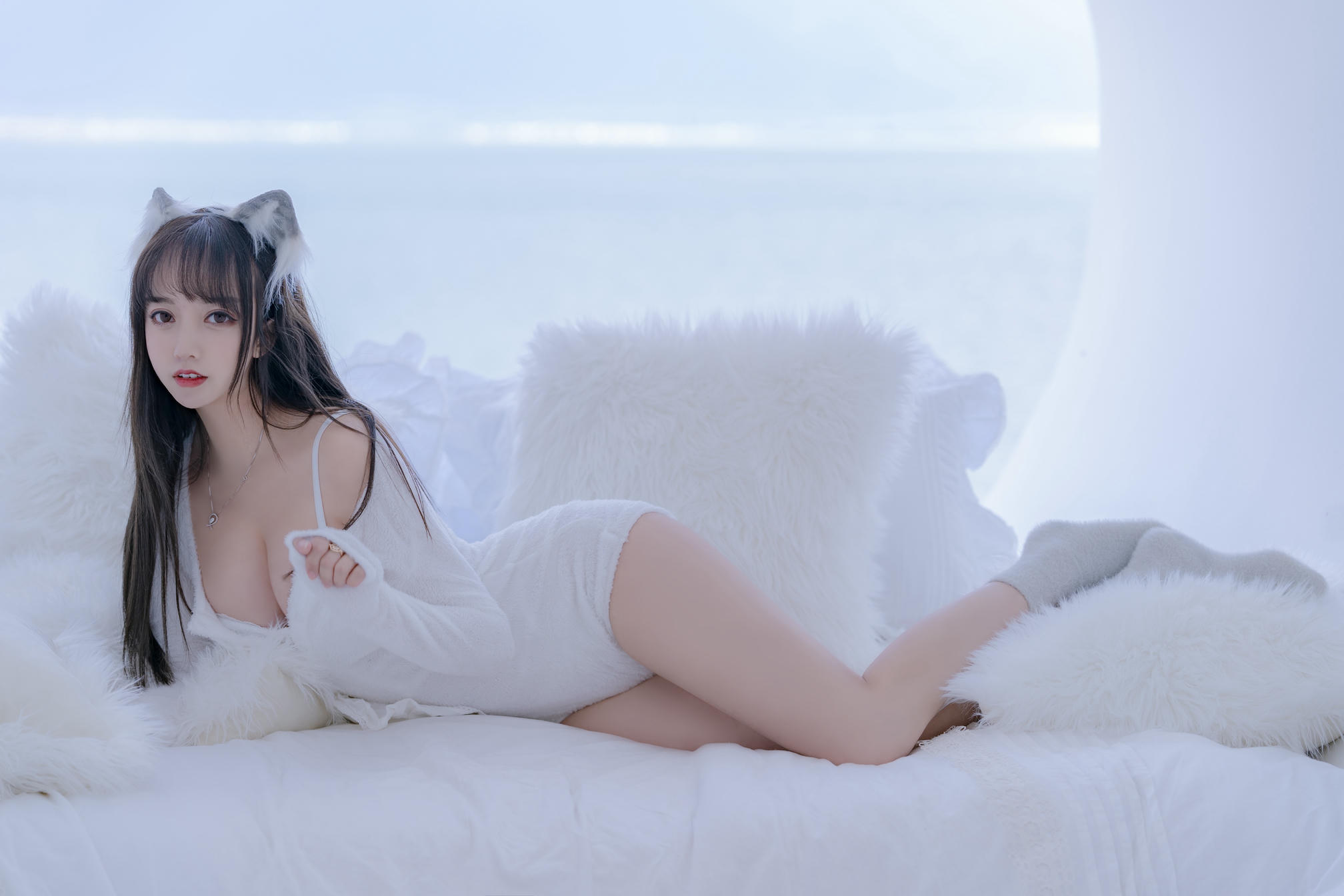 过期米线线喵 NO.073 小白狼 [56P-76MB]_第1集