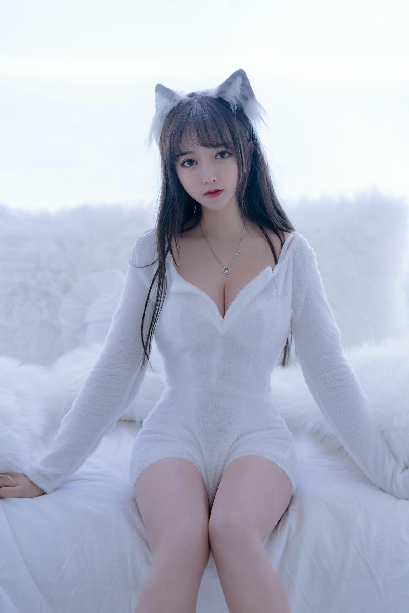 过期米线线喵 NO.073 小白狼 [56P-76MB]_第1集