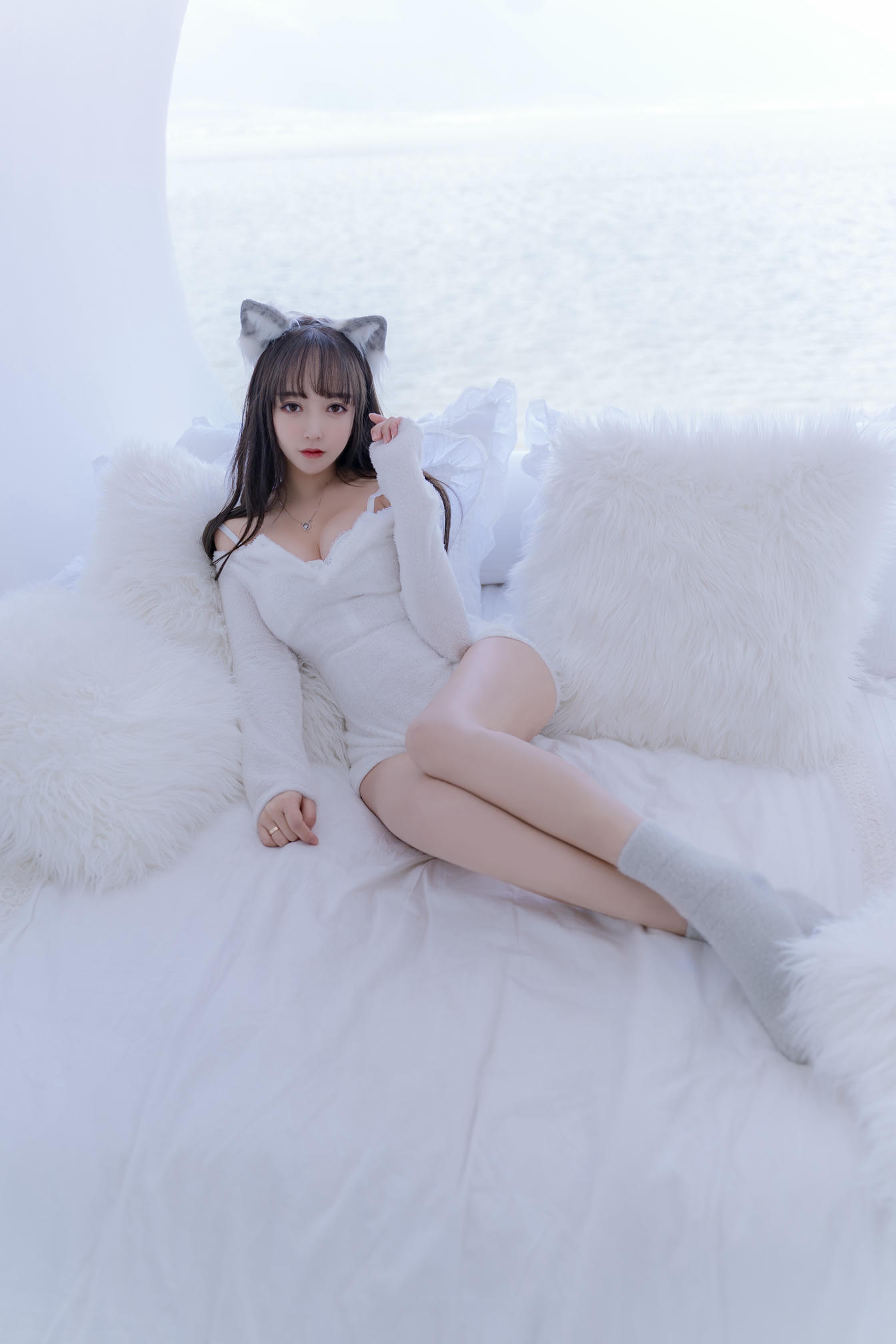 过期米线线喵 NO.073 小白狼 [56P-76MB]_第2集