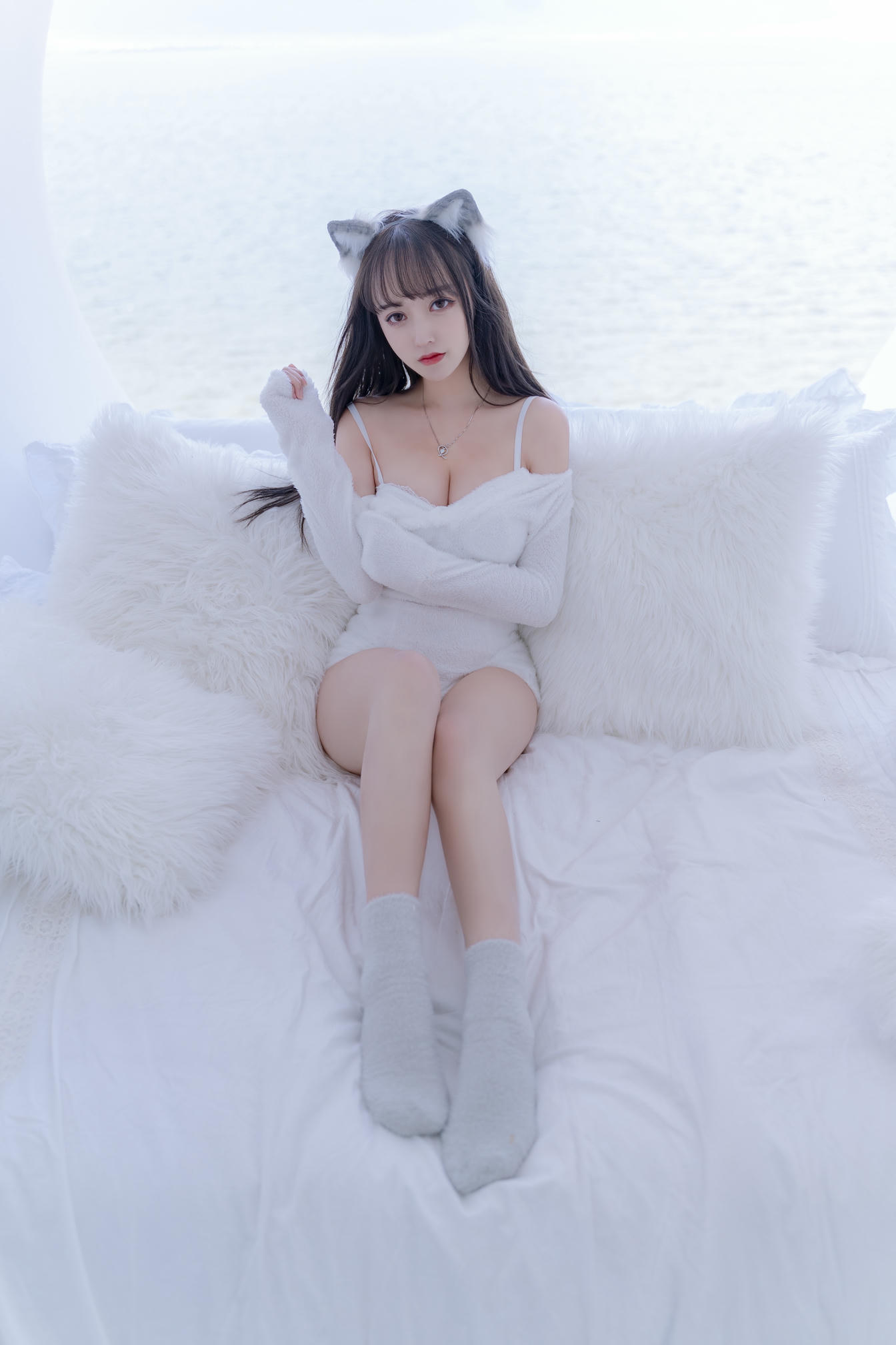 过期米线线喵 NO.073 小白狼 [56P-76MB]_第3集