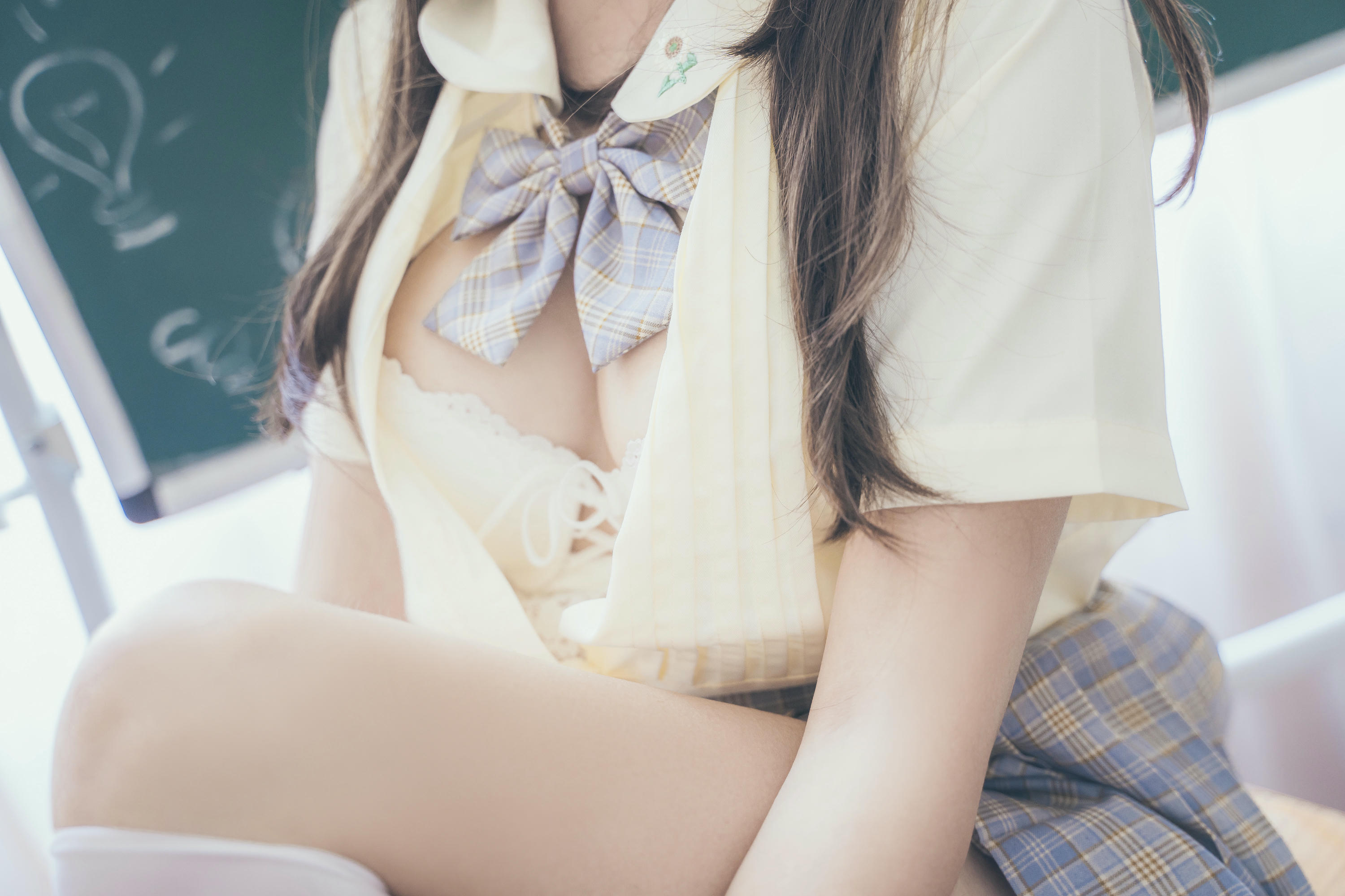 过期米线线喵 NO.077 教室 [30P-141MB]_第1集