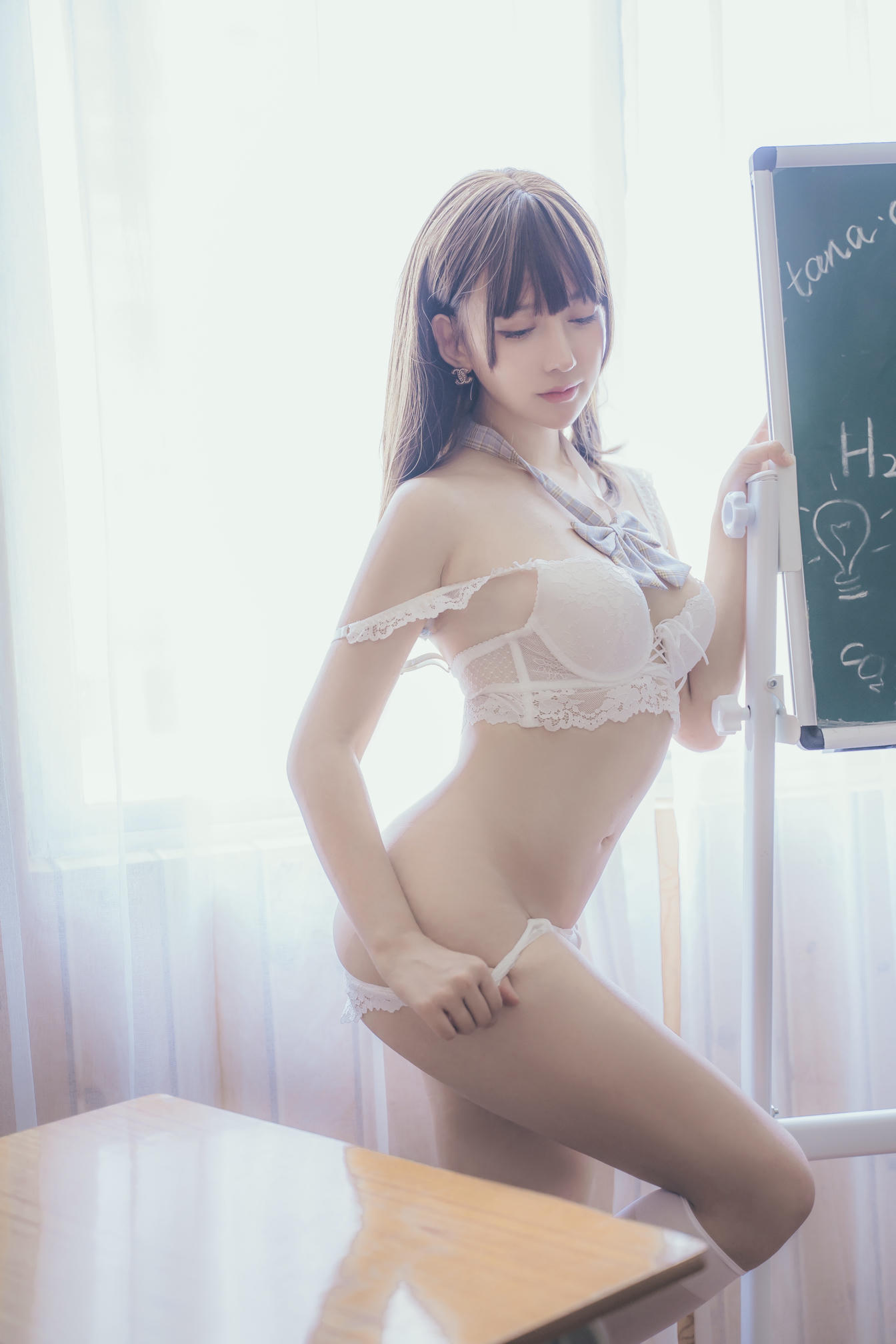 过期米线线喵 NO.077 教室 [30P-141MB]_第1集