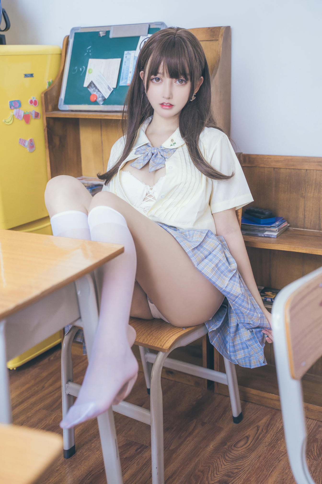 过期米线线喵 NO.077 教室 [30P-141MB]_第2集