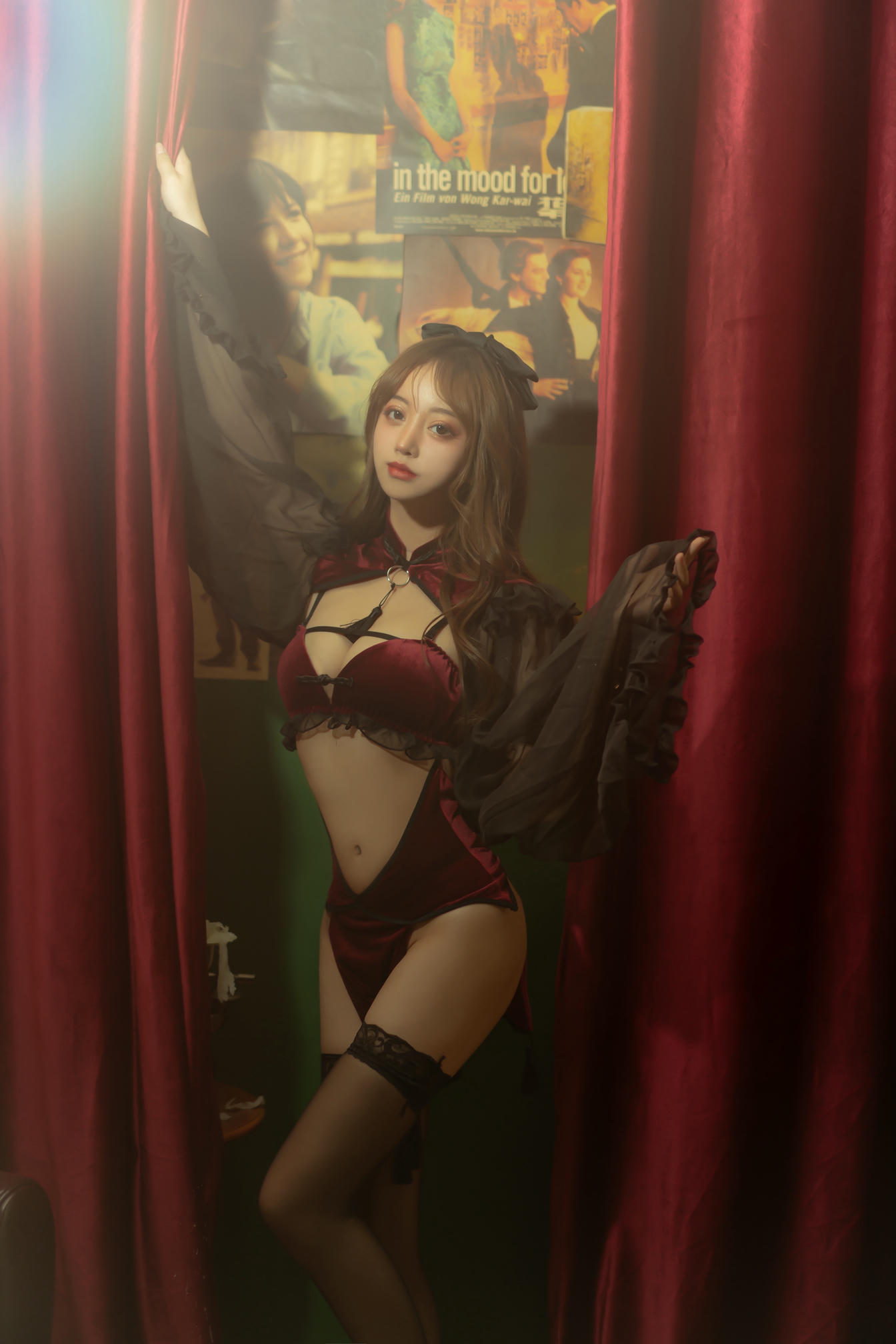 过期米线线喵 NO.100 红丝绒旗袍 [53P-86MB]_第2集