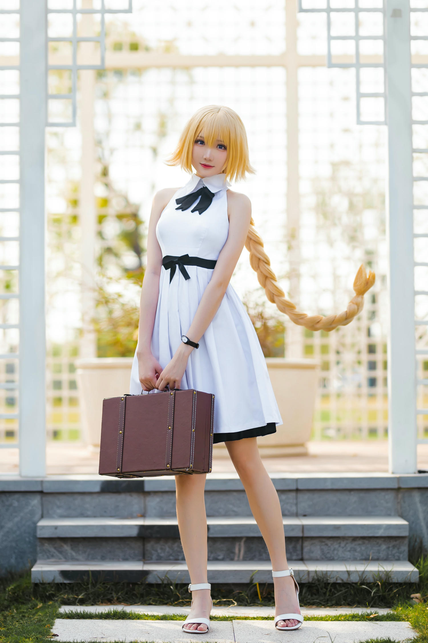 瓜希酱 NO.022 贞德三周年白裙德_第1集