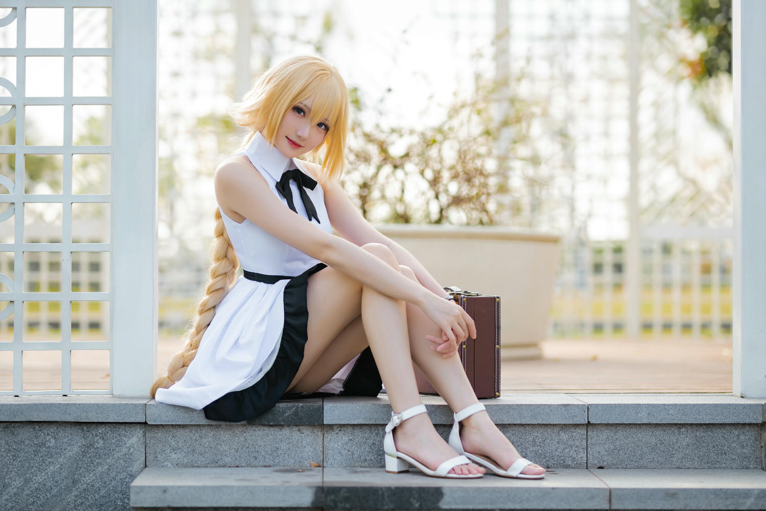 瓜希酱 NO.022 贞德三周年白裙德_第1集