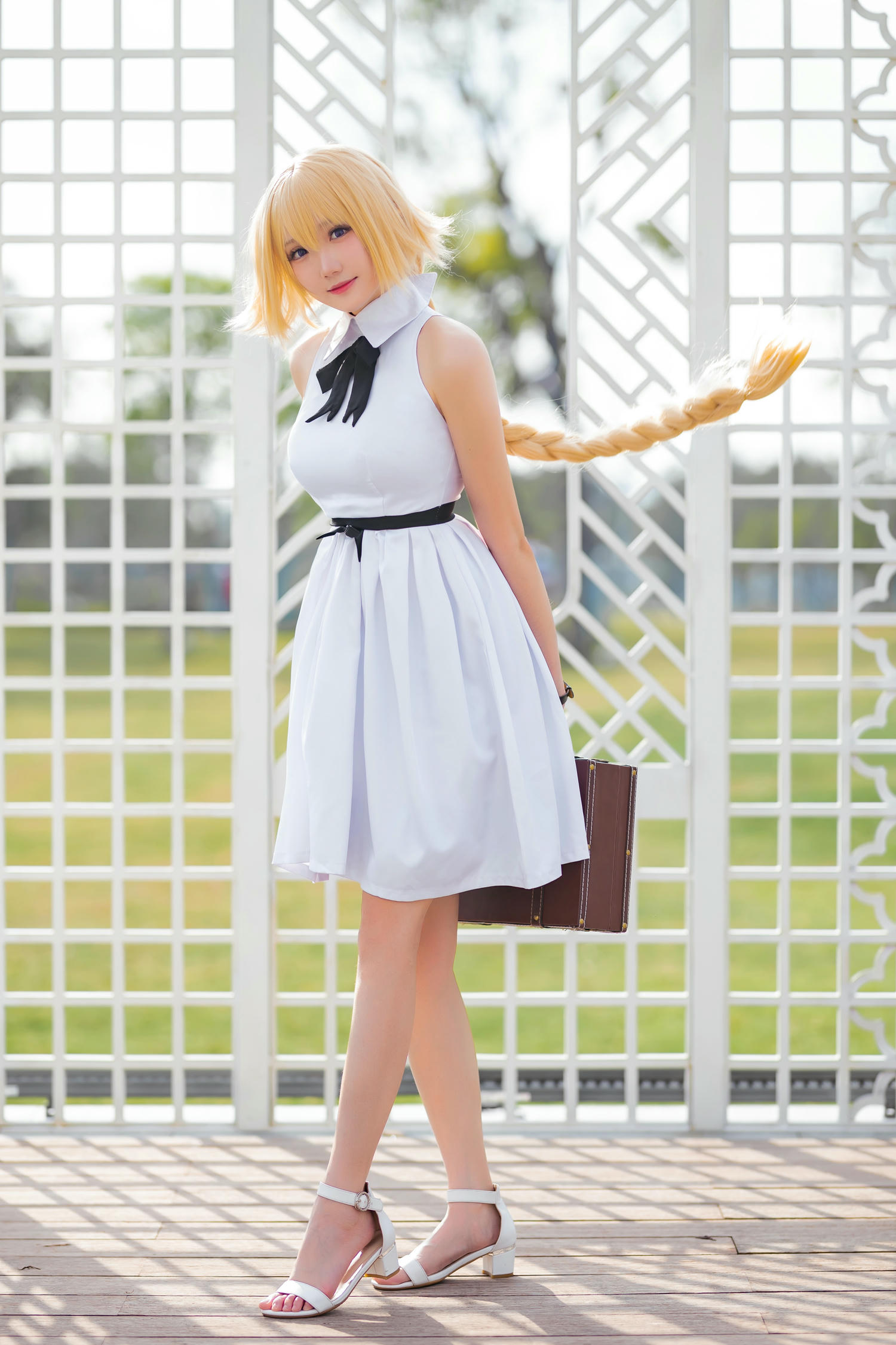 瓜希酱 NO.022 贞德三周年白裙德_第1集