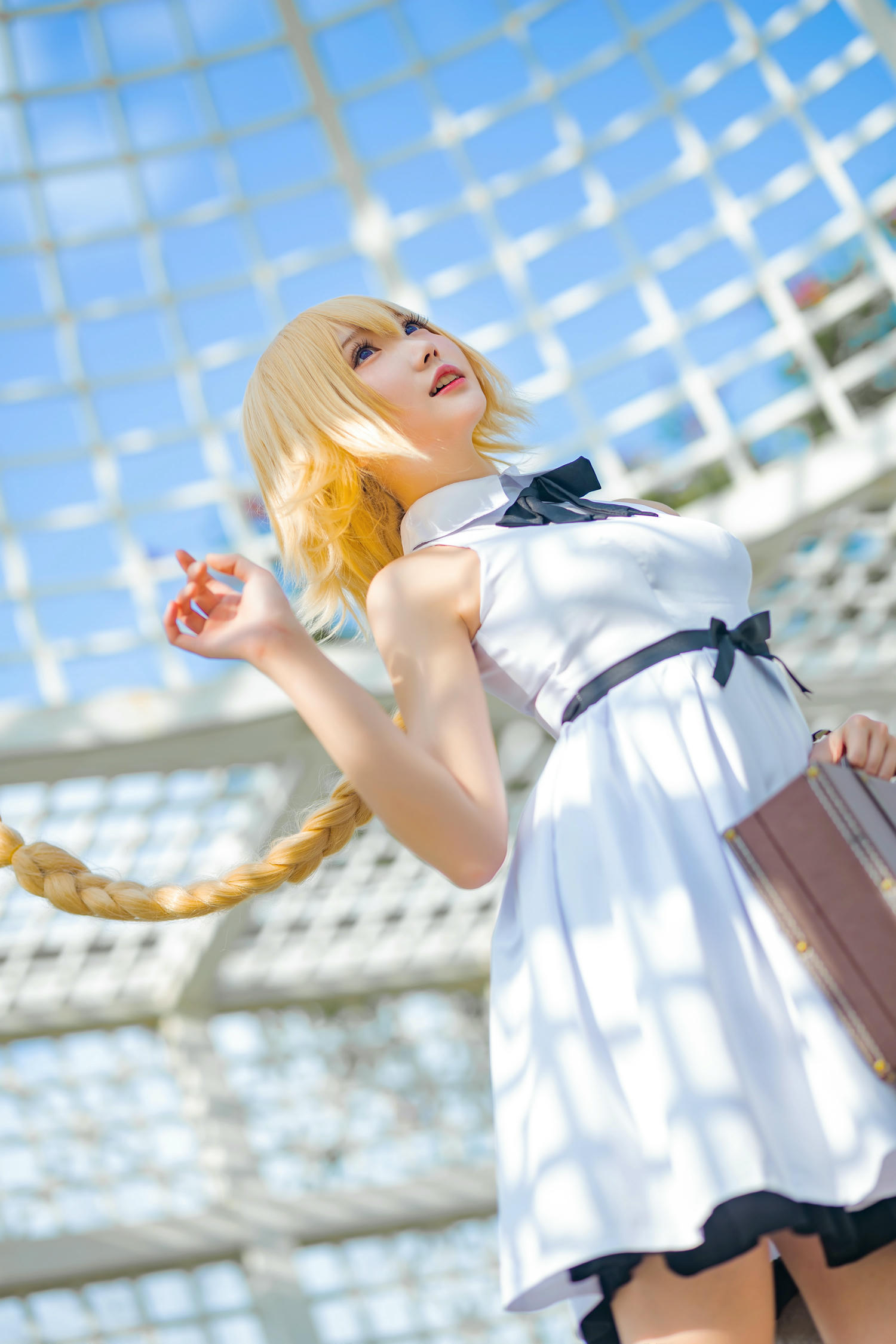 瓜希酱 NO.022 贞德三周年白裙德_第1集