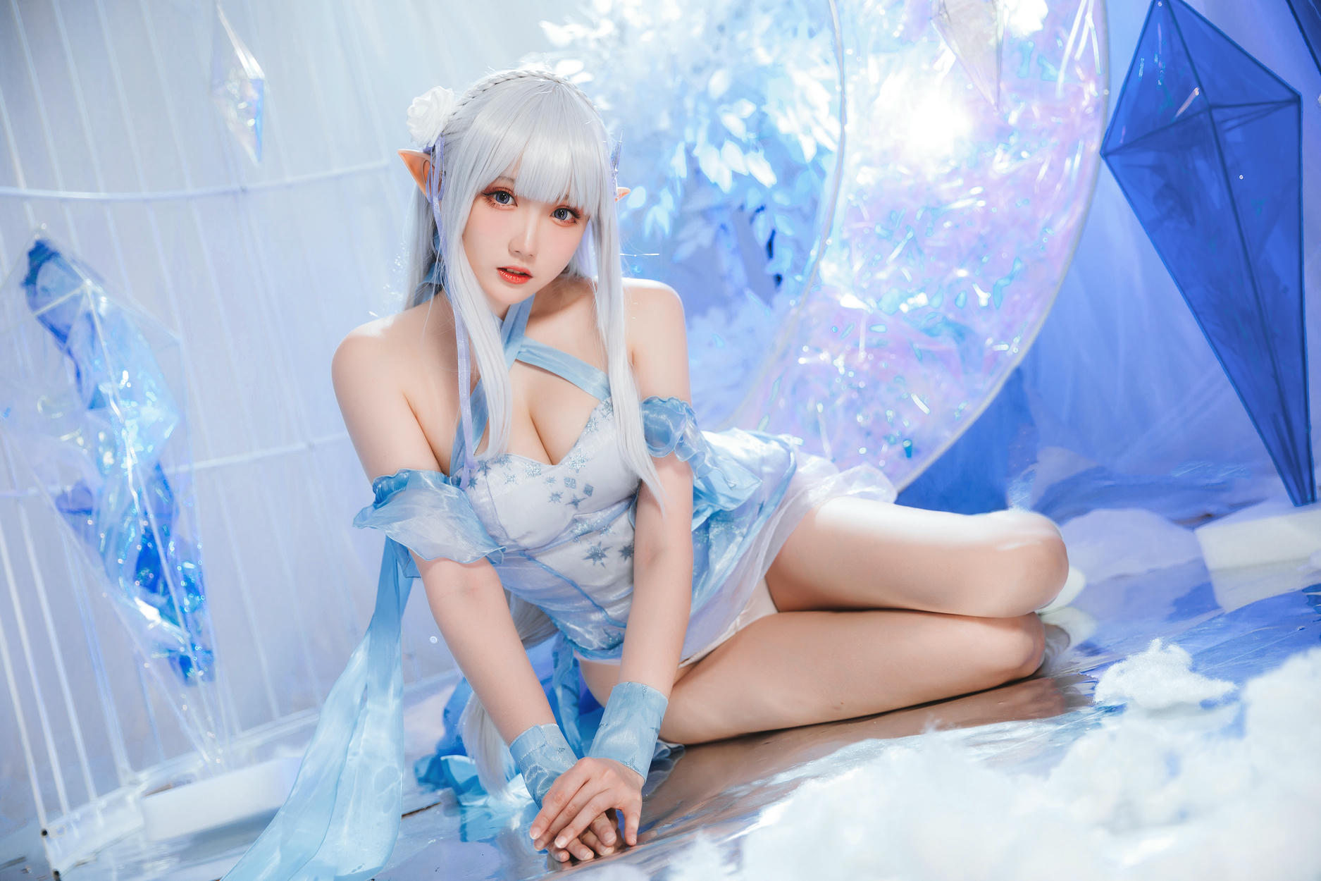 瓜希酱 NO.048 爱蜜莉雅 水晶礼服 [28P-144MB]_第2集