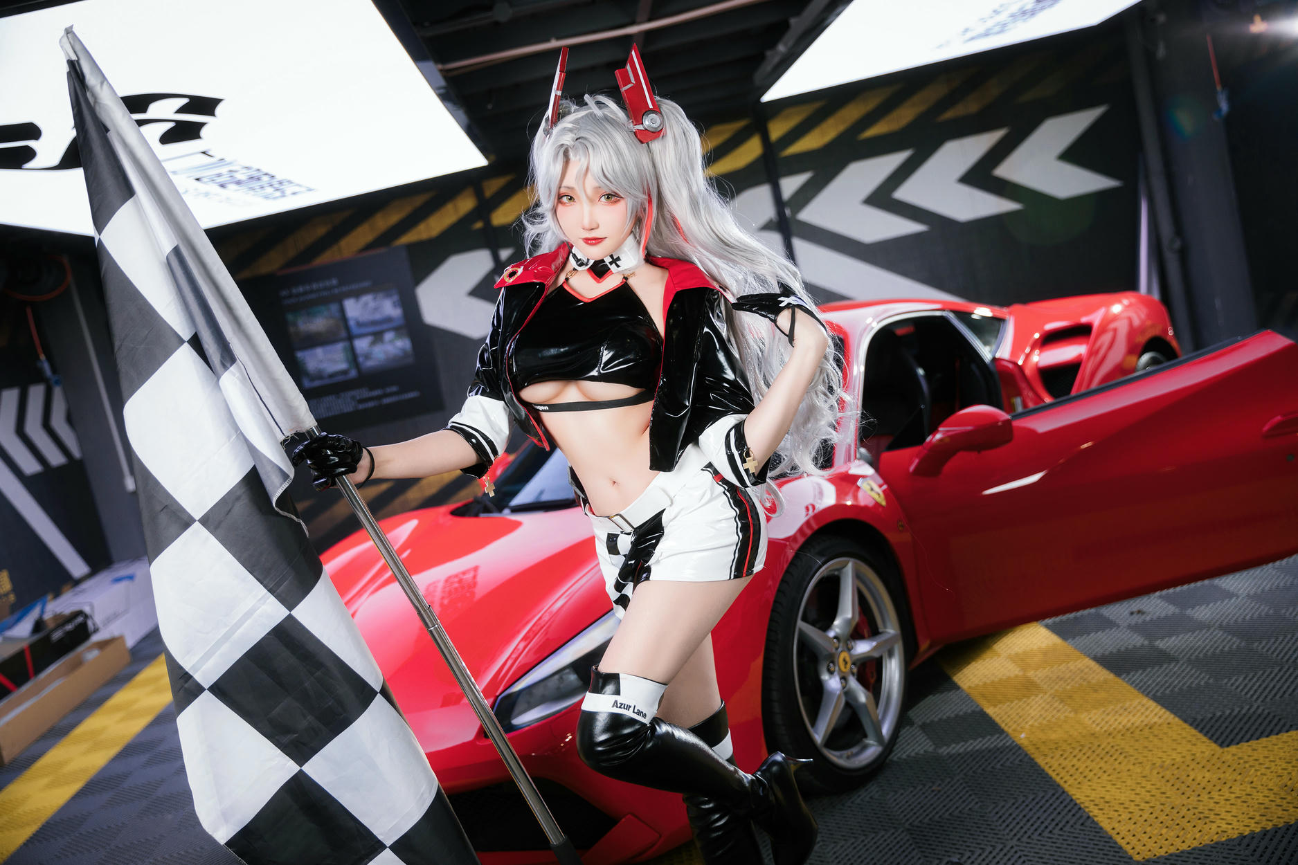 瓜希酱 NO.082 &Momoko葵葵 碧蓝航线 欧根&企业 赛车女郎 [58P-277MB]_第1集