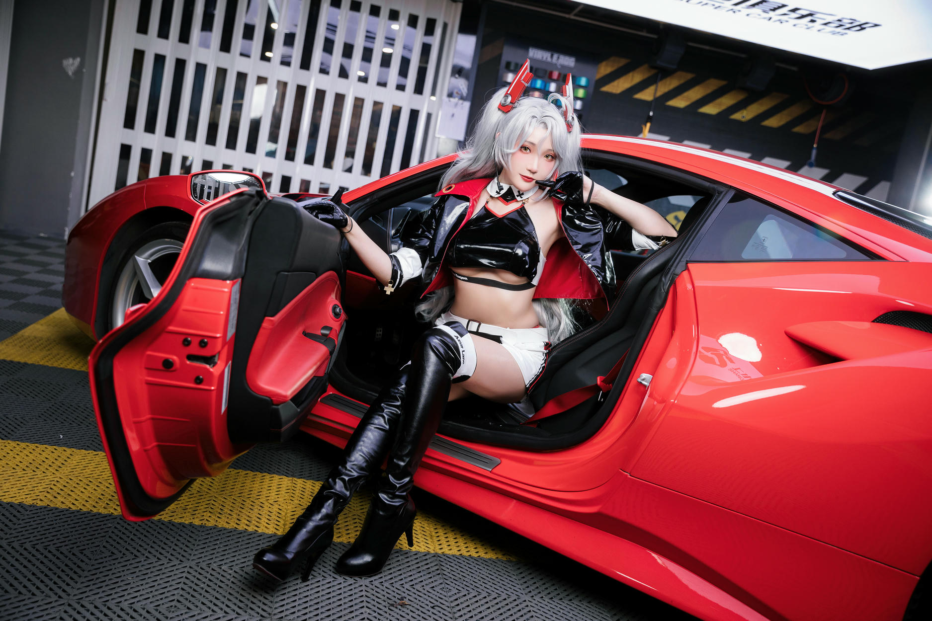 瓜希酱 NO.082 &Momoko葵葵 碧蓝航线 欧根&企业 赛车女郎 [58P-277MB]_第1集