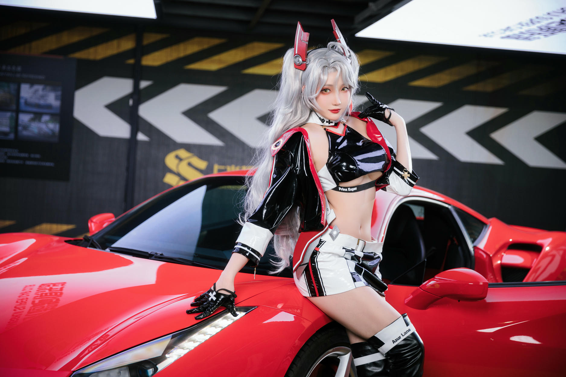 瓜希酱 NO.082 &Momoko葵葵 碧蓝航线 欧根&企业 赛车女郎 [58P-277MB]_第1集