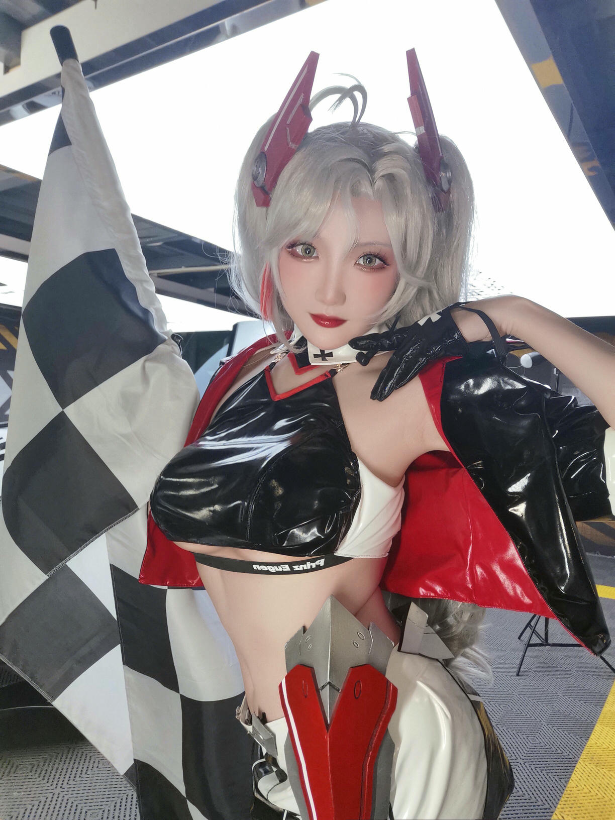 瓜希酱 NO.082 &Momoko葵葵 碧蓝航线 欧根&企业 赛车女郎 [58P-277MB]-自拍_第1集