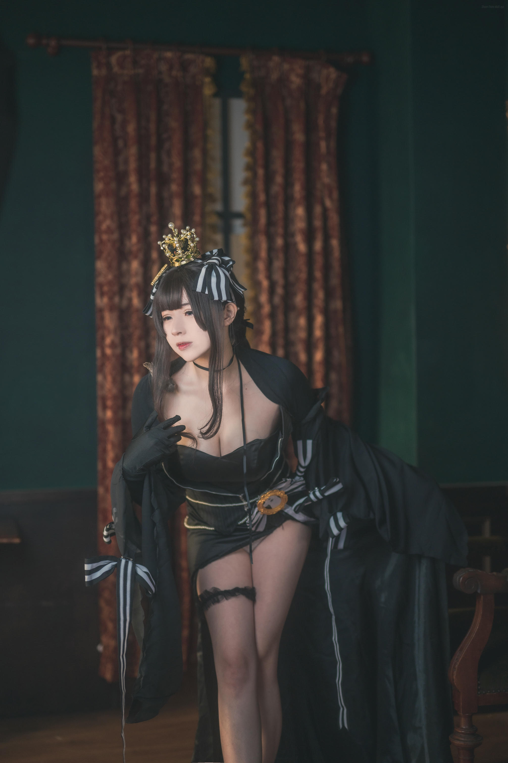 奈奈紀(@Hatori Sama)奈奈纪-2022-05-16_Robin Bird queen cosplay (8p) (Patreon)_000_第1集