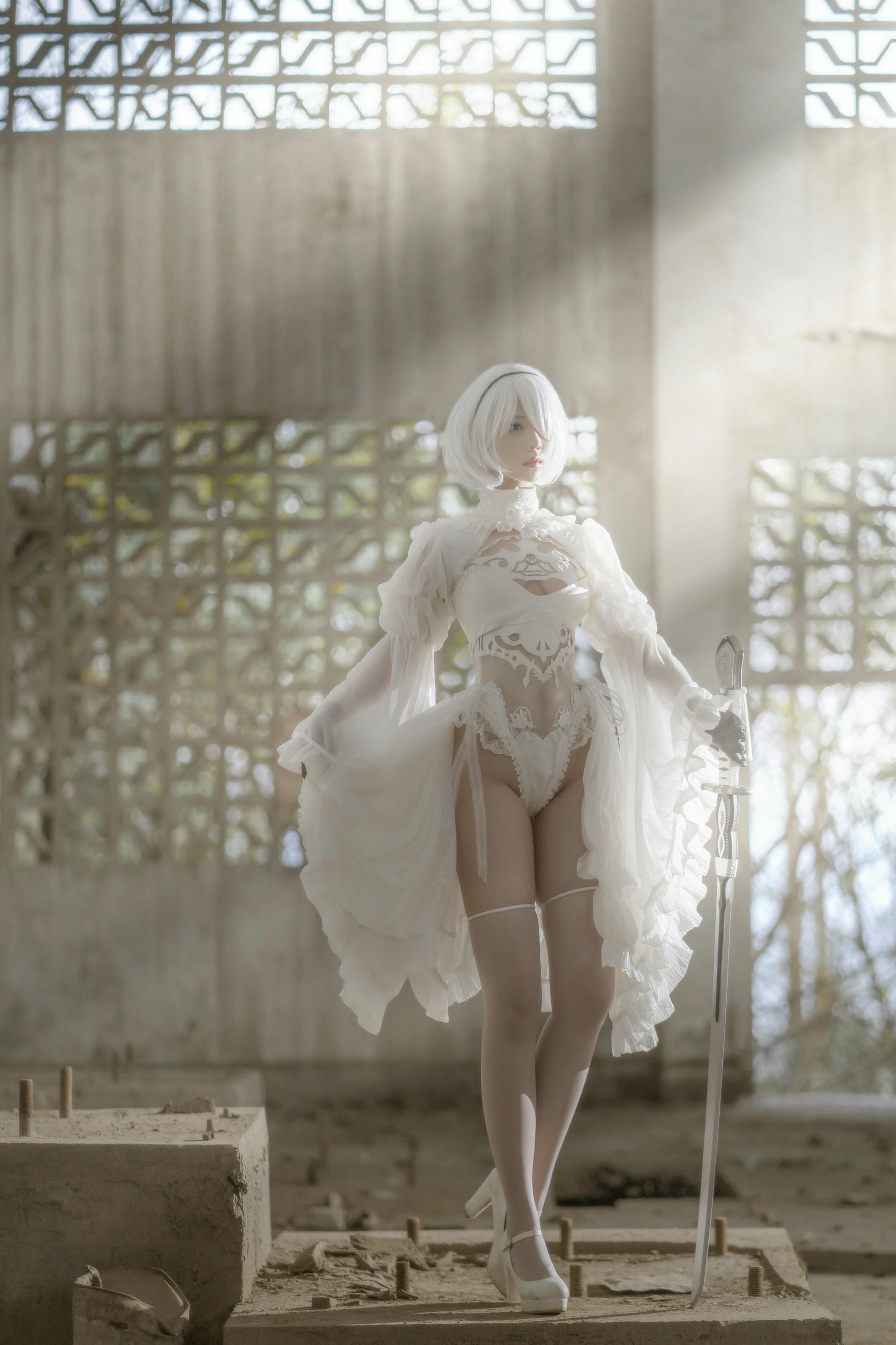 镜酱 NO.001 2B白色婚纱 [13P 168MB]_第1集