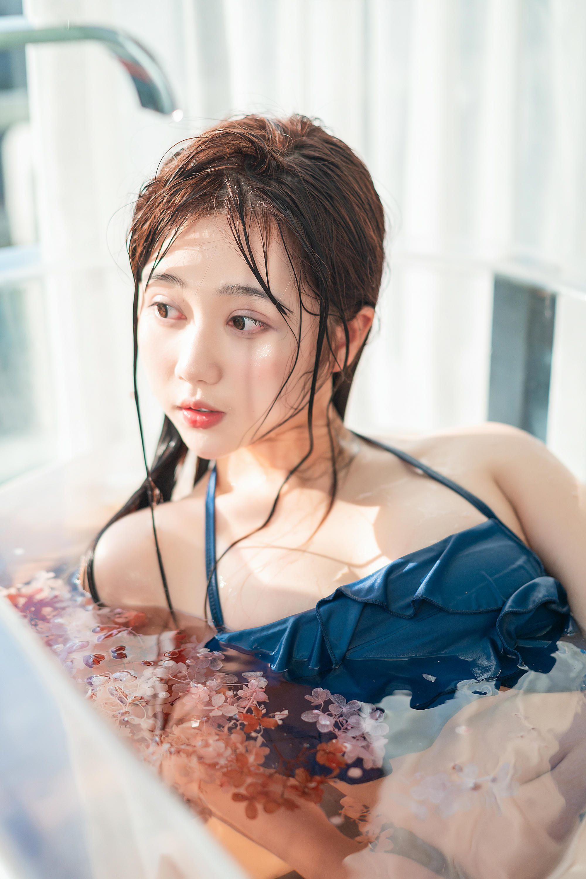 镜酱 NO.012 私奔之泳衣 [61P 900MB]_第1集