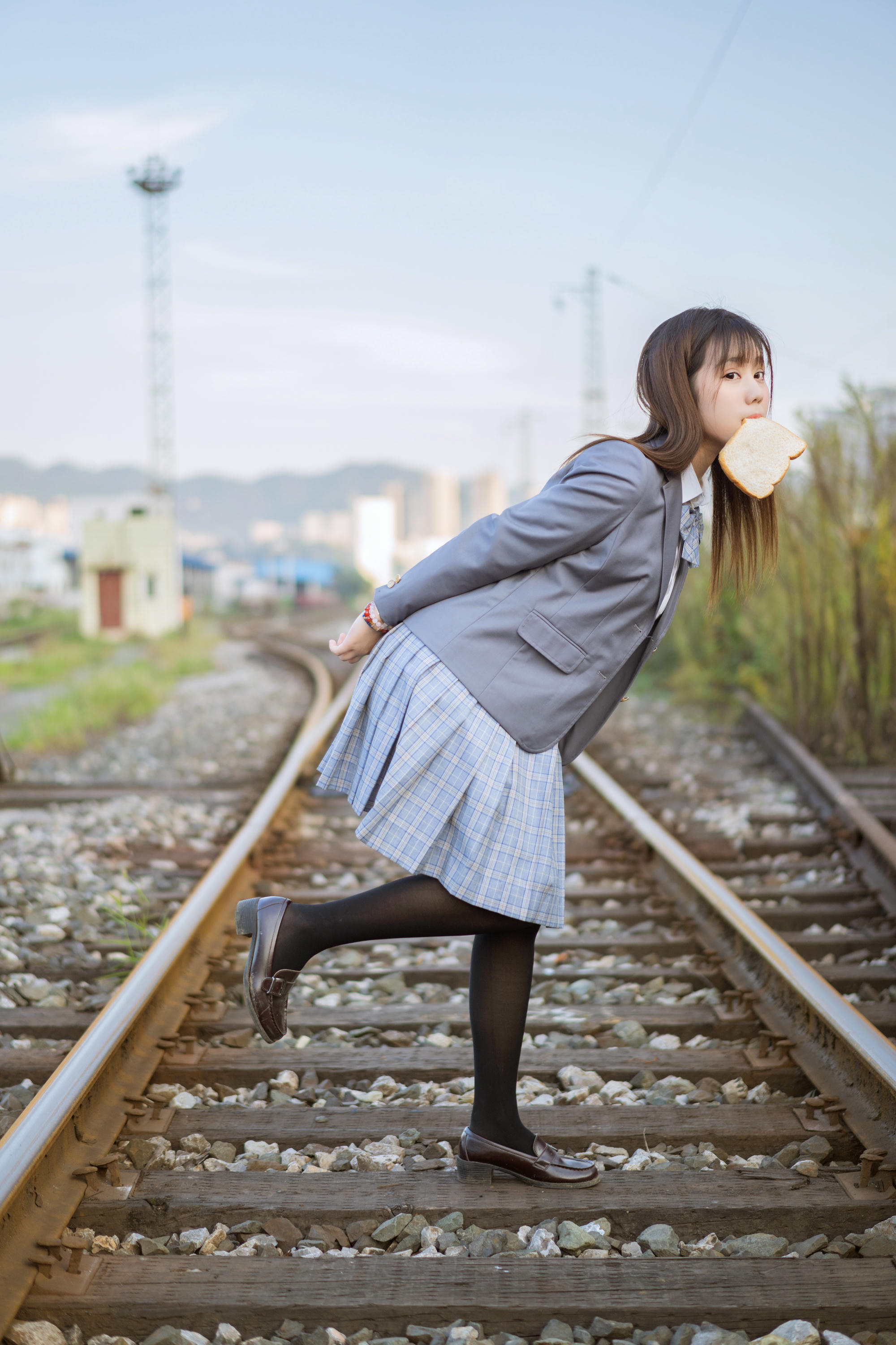 镜酱 NO.013 私奔之制服 [30P-375MB]_第1集