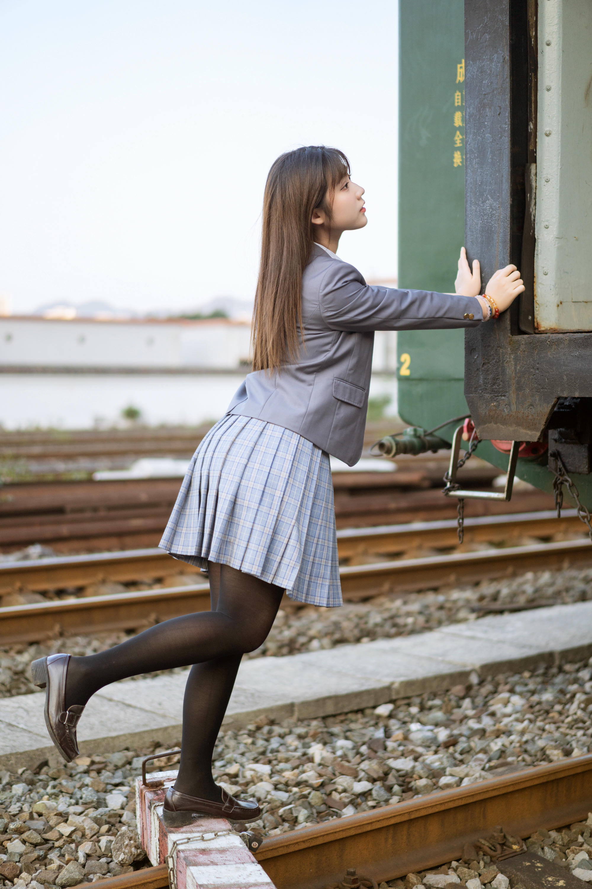 镜酱 NO.013 私奔之制服 [30P-375MB]_第1集