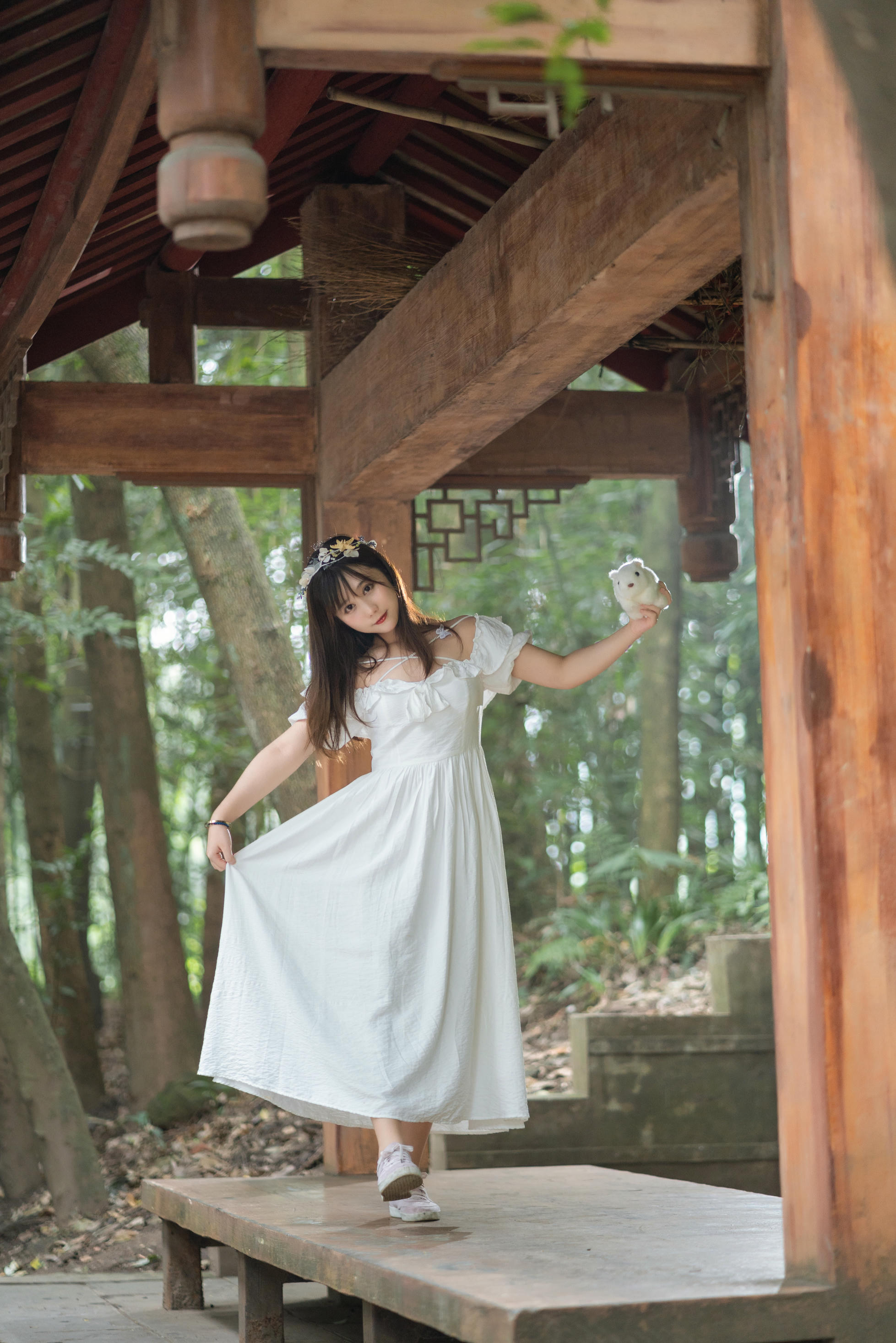 镜酱 NO.009 私奔之连衣裙 [12P-130MB]_第1集