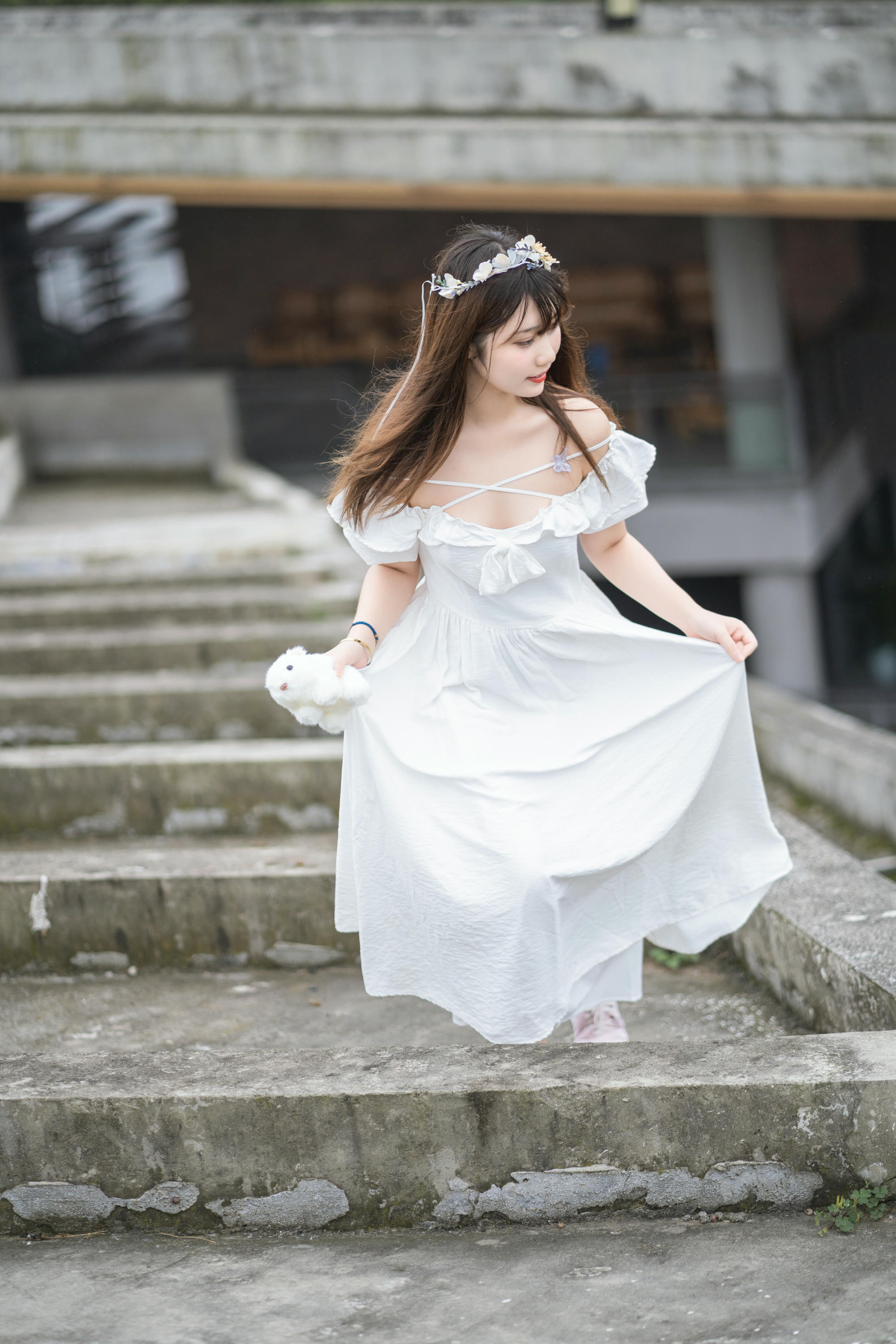 镜酱 NO.009 私奔之连衣裙 [12P-130MB]_第1集