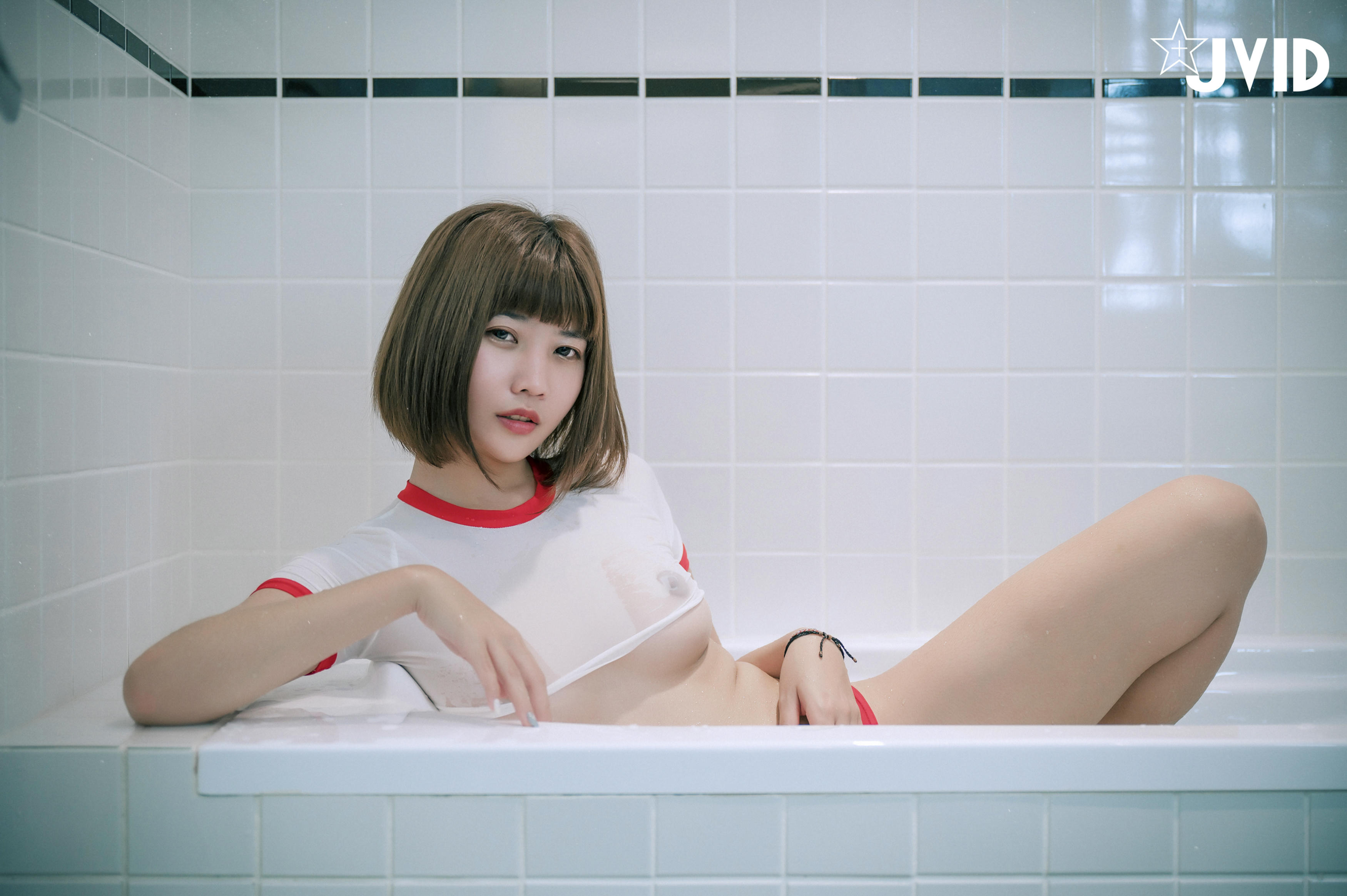 JVID NO.589 胸部長大！不信？！抖奶影片為證 - 果寶寶 [147P 2V 2GB]_第6集