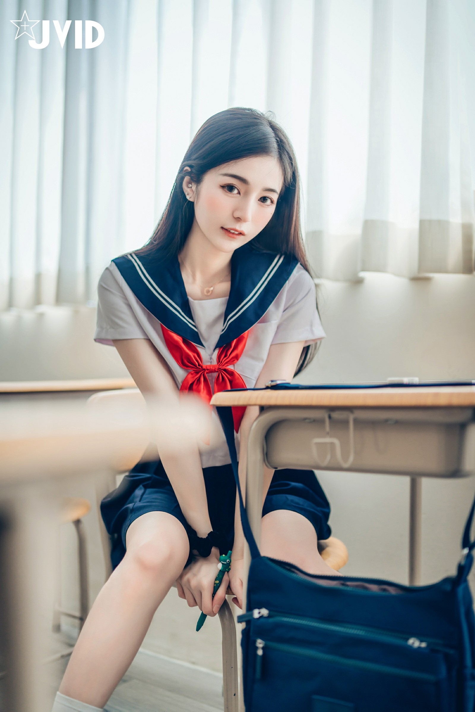 JVID NO.811 辰辰 變態老師的課後輔導[174P+1V／223MB]_第1集