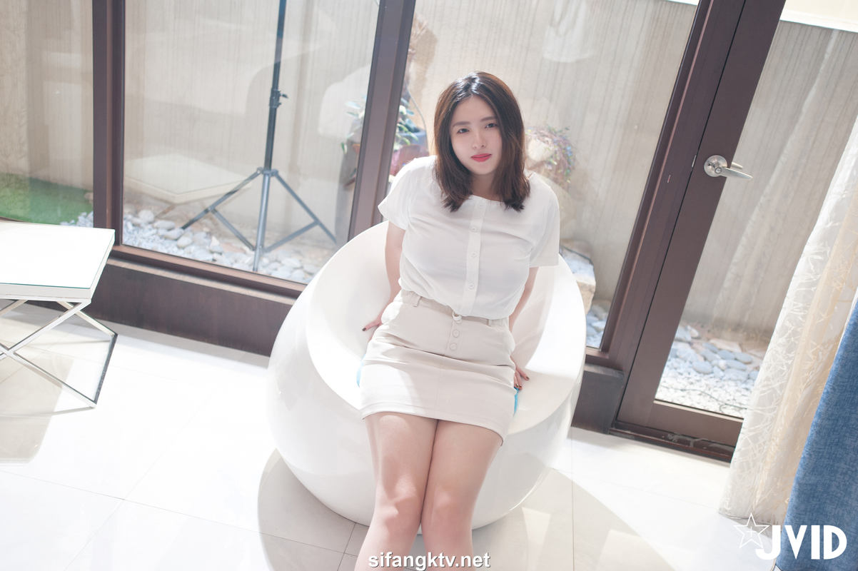 JVID NO.931 黏黏 超清纯模特 [59P1V 1.09GB]_第2集