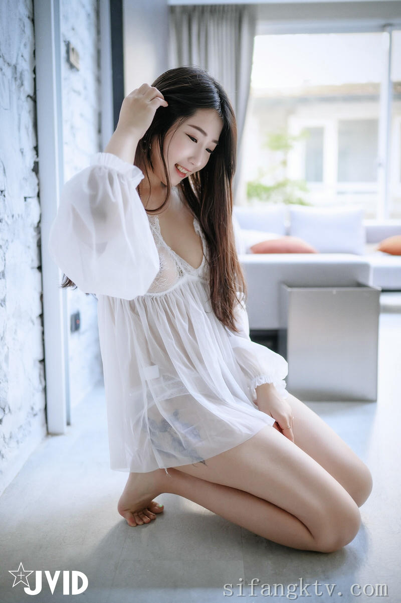 JVID NO.932 肉包Mini 用玫瑰成功征服 [237P1V 645MB]_第4集