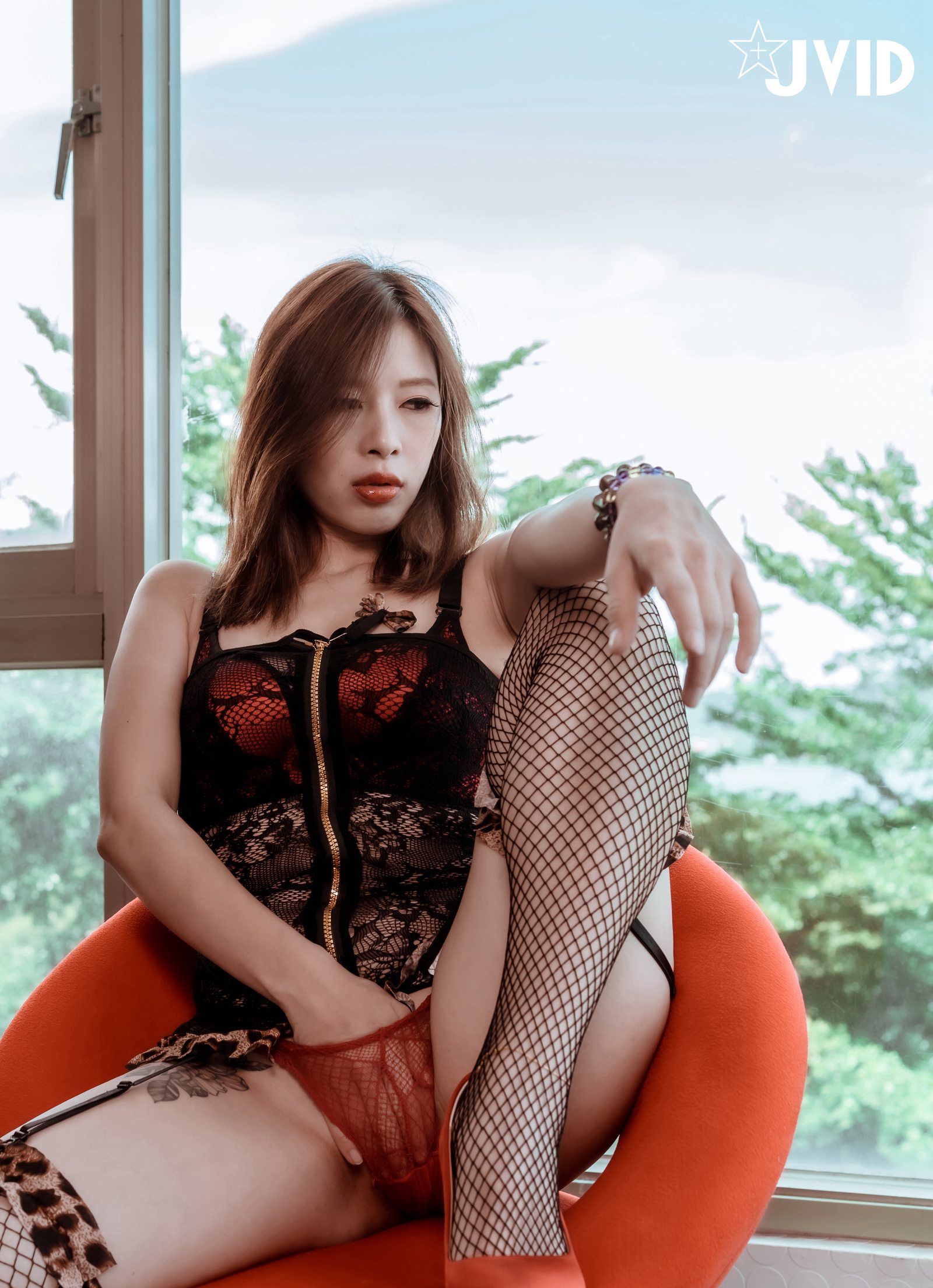 JVID - 2020-09-05出品绳缚摄影大师巴贝瑞色色的美女模特【白荷】想要全裸绑在窗边自慰DIY给大家看图117P+1V_第3集
