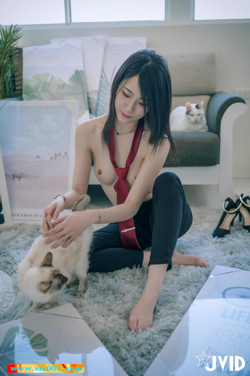 绝美JVID珍藏SSS级高颜值尤物神正▌阿黎▌性感实习生全裸上班日记 神仙气质美与欲的艺术品_第4集