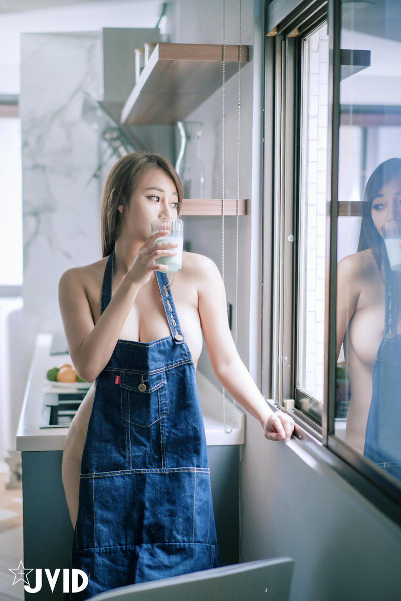 顶级私人珍藏！绝美JVID神级爆乳尤物▌乐乐 ▌裸体围裙逆天曼妙身材极品一线天白虎美穴 血脉喷张令人欲罢不能_第2集