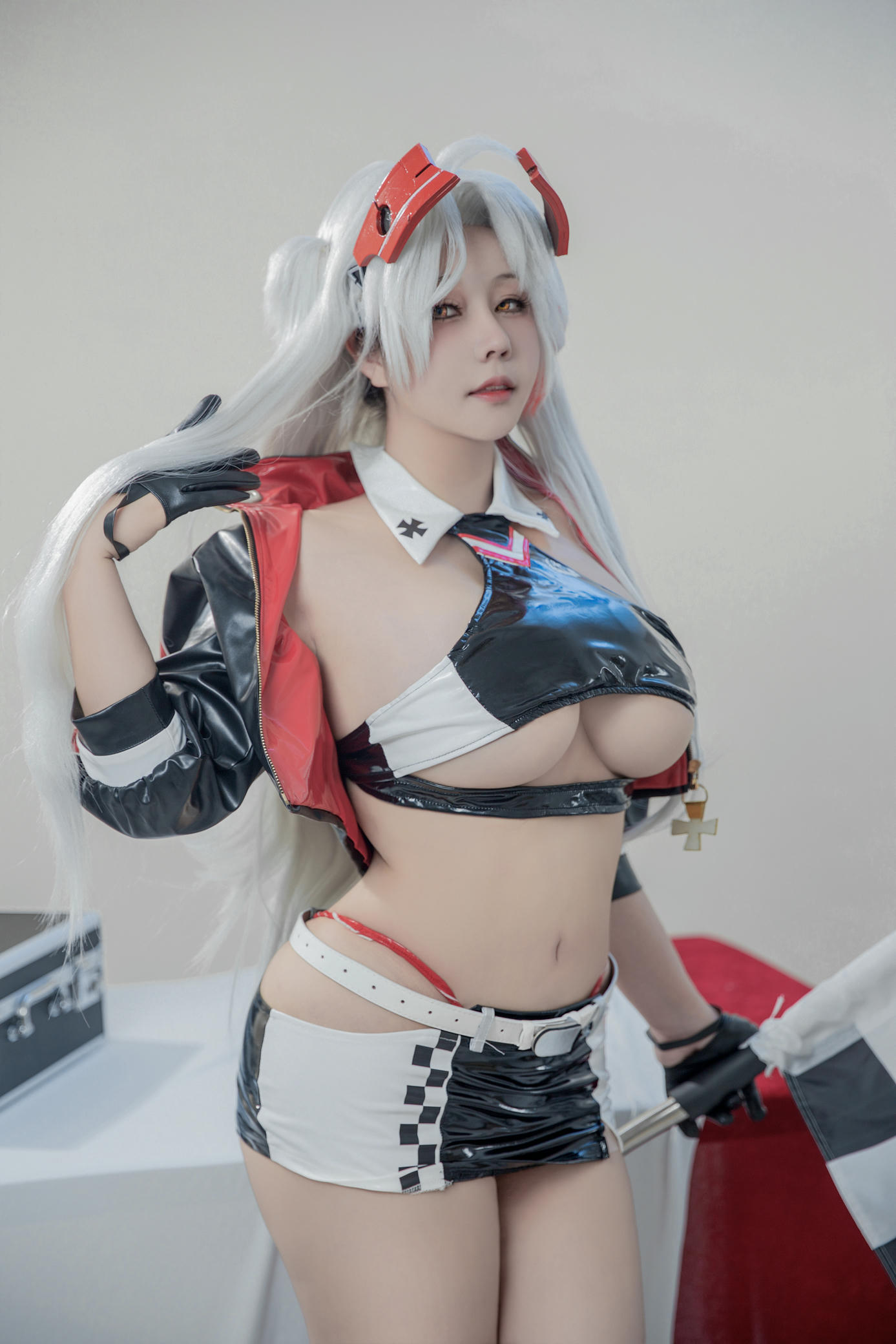 KANEKO_咔喵 NO.031 欧根亲王 赛车服[36P 2V 769.3M]_第1集