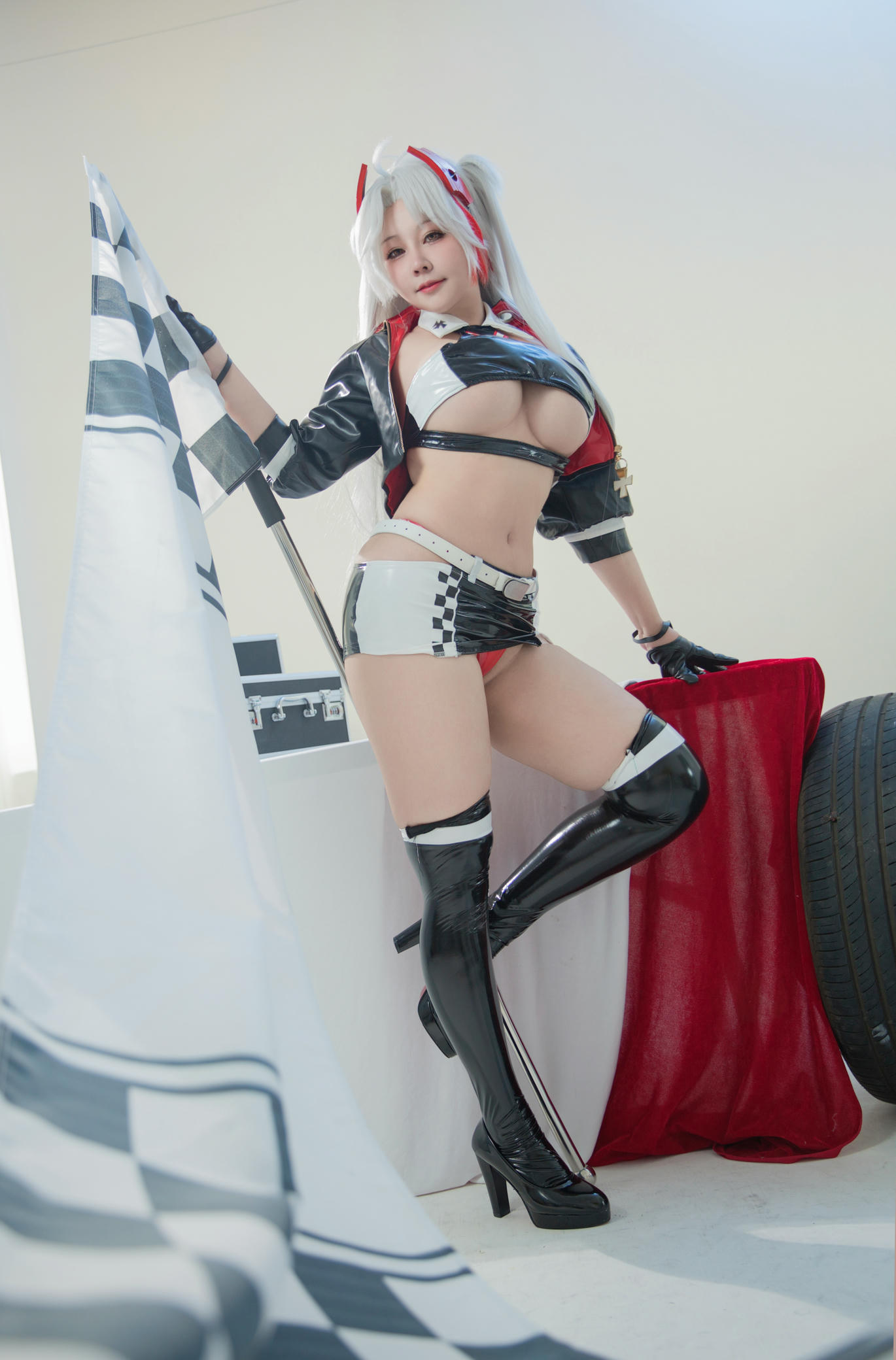 KANEKO_咔喵 NO.031 欧根亲王 赛车服[36P 2V 769.3M]_第1集