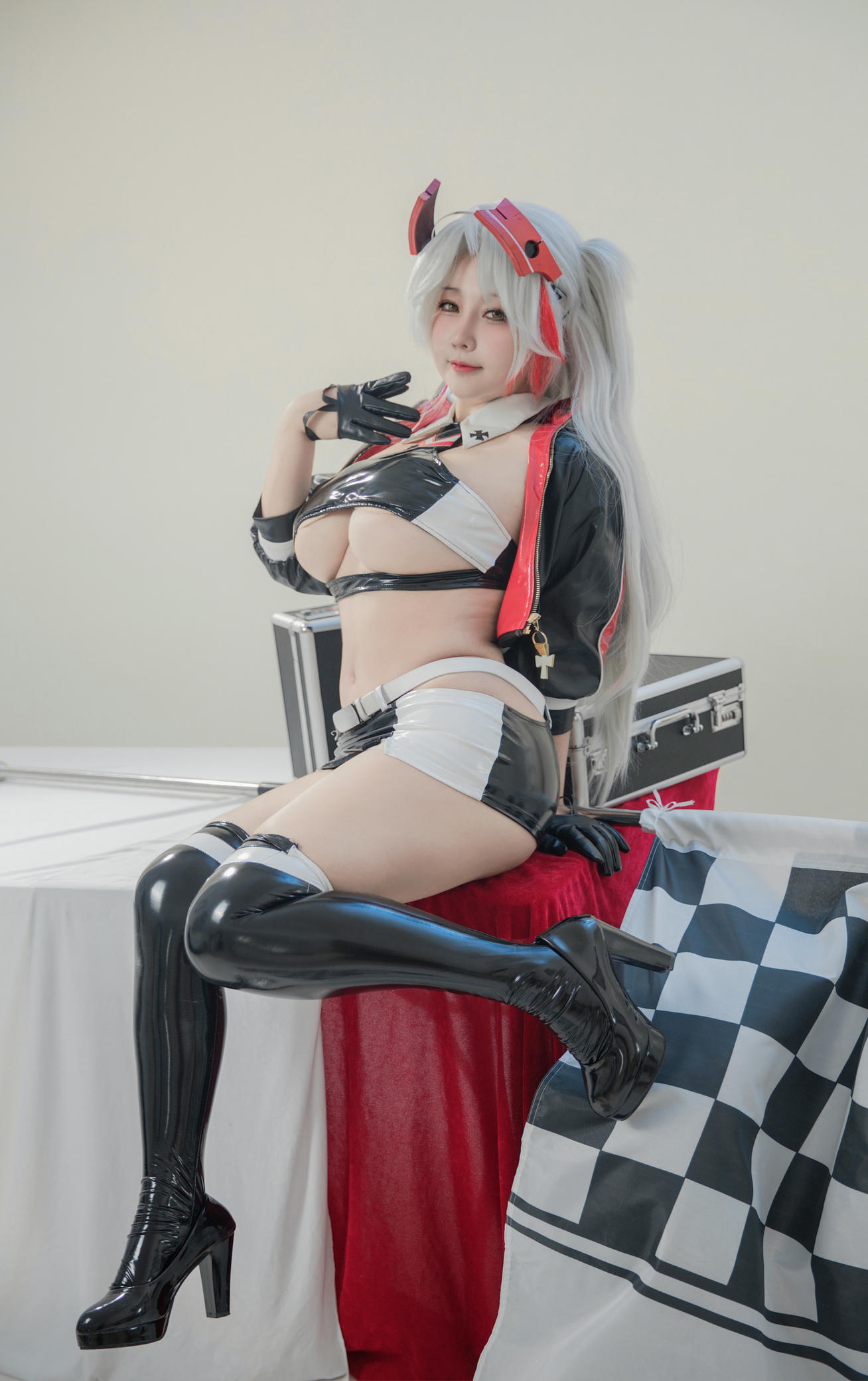 KANEKO_咔喵 NO.031 欧根亲王 赛车服[36P 2V 769.3M]_第1集