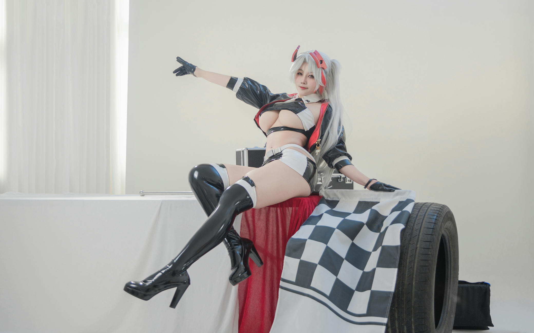 KANEKO_咔喵 NO.031 欧根亲王 赛车服[36P 2V 769.3M]_第1集