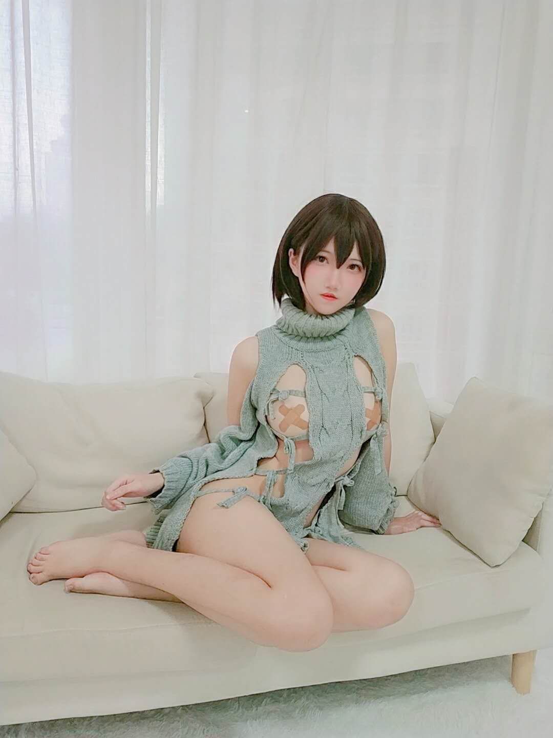 阿薰kaOri NO.001 露背毛衣 [20P-105MB]_第1集