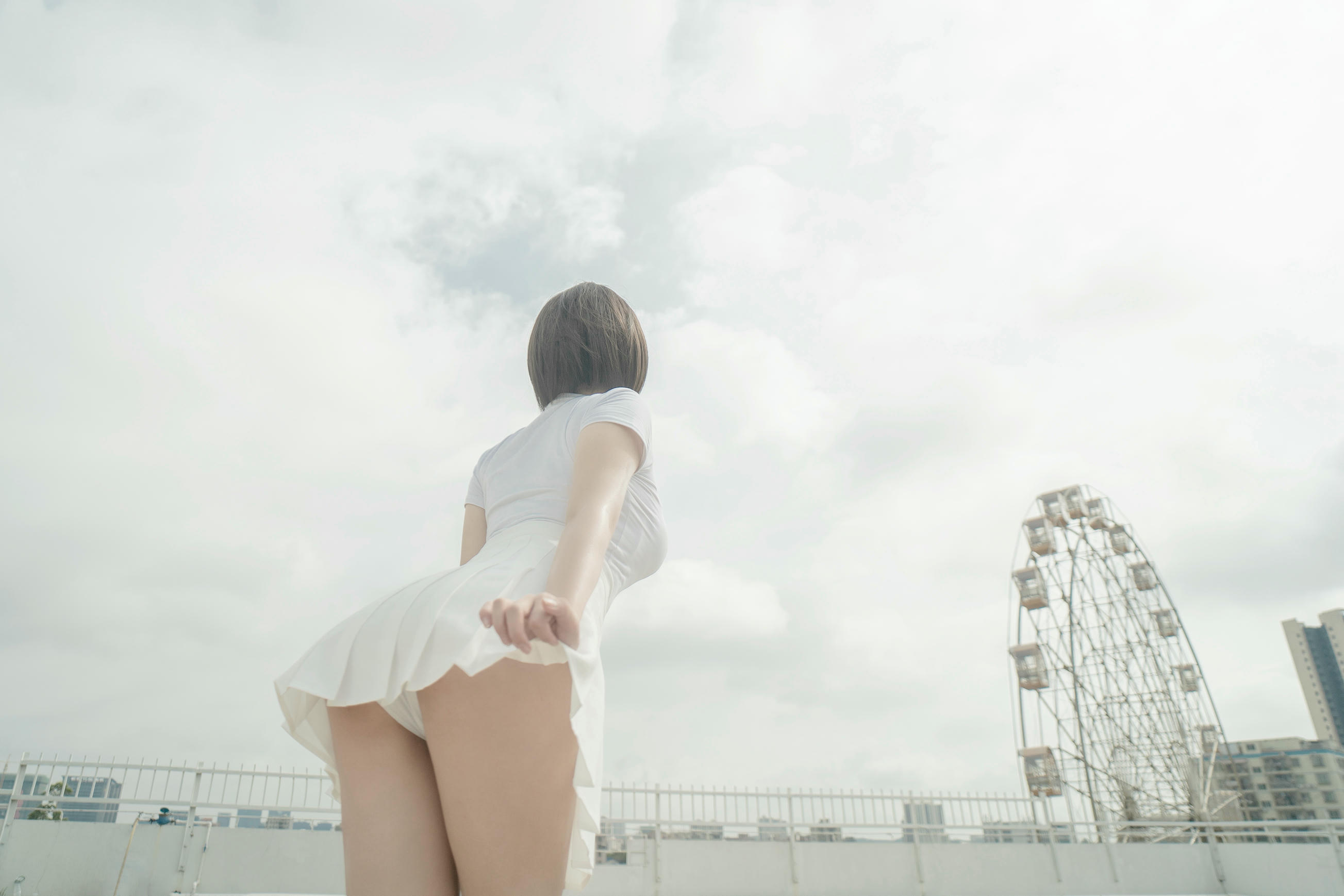 阿薰kaOri NO.015 天台 [82P1V-649MB]_第1集