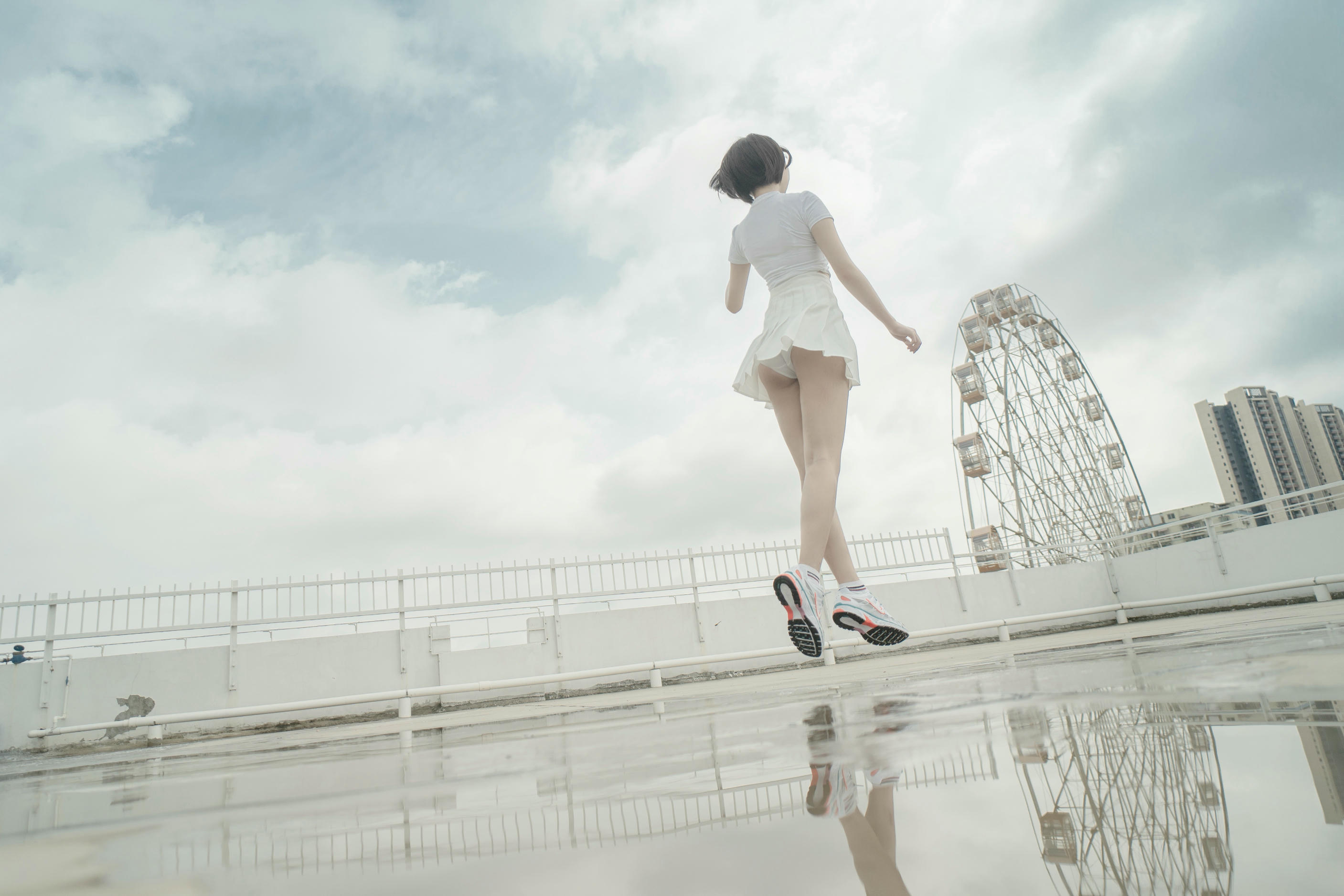 阿薰kaOri NO.015 天台 [82P1V-649MB]_第1集