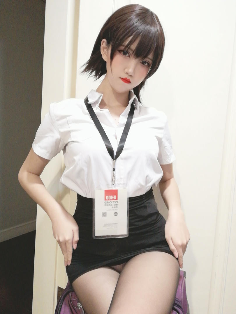 阿薰kaOri NO.002 黑丝OL [45P2V-192MB]-【图包】ol_第1集