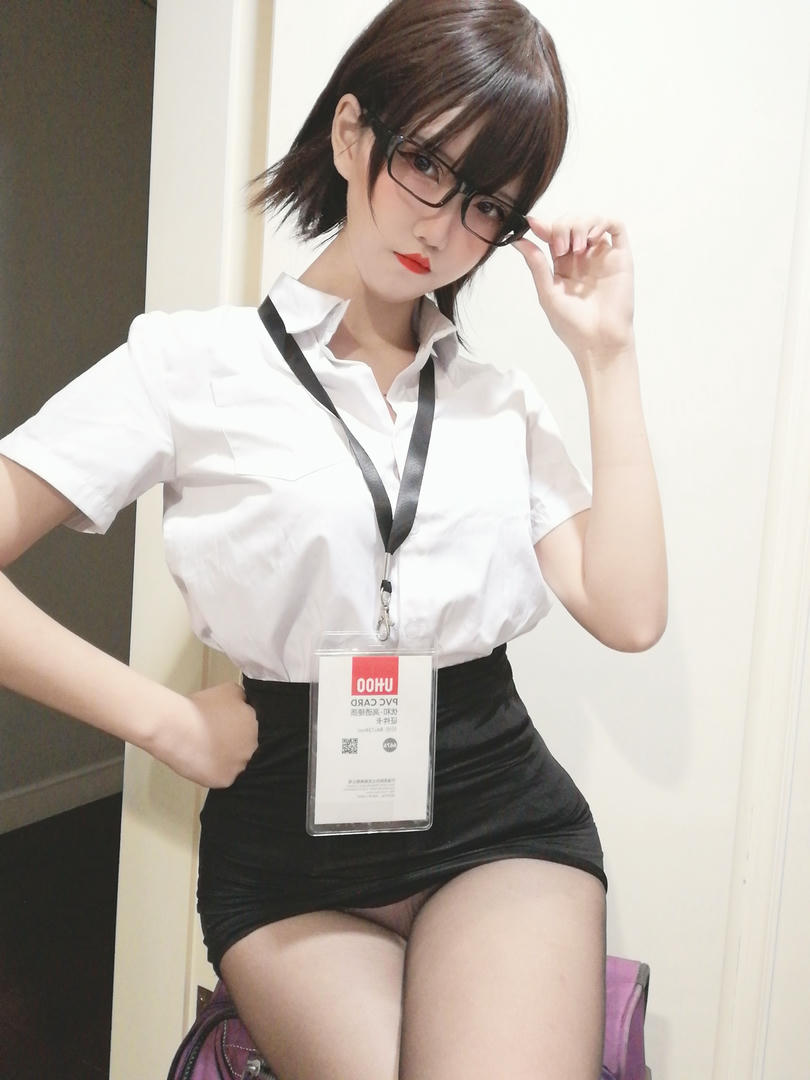 阿薰kaOri NO.002 黑丝OL [45P2V-192MB]-【图包】ol_第1集