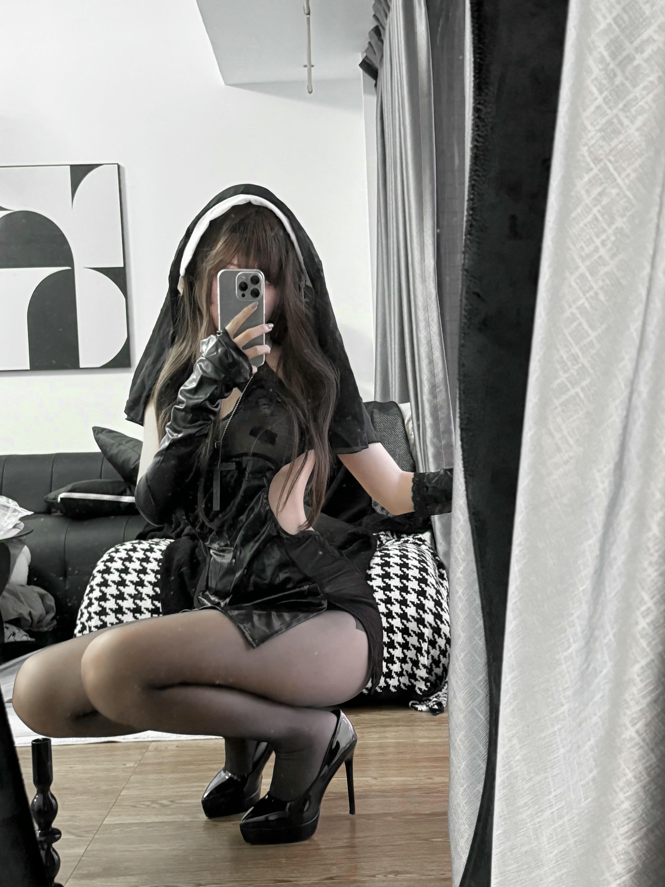 阿薰kaOri NO.019 毛毛修女[60P20GIF28V 2.08GB]_第2集