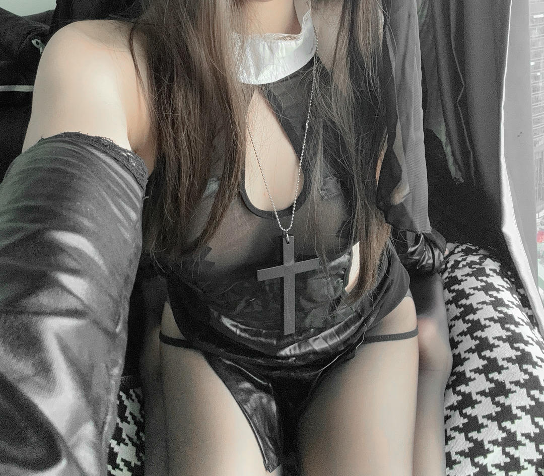 阿薰kaOri NO.019 毛毛修女[60P20GIF28V 2.08GB]_第2集