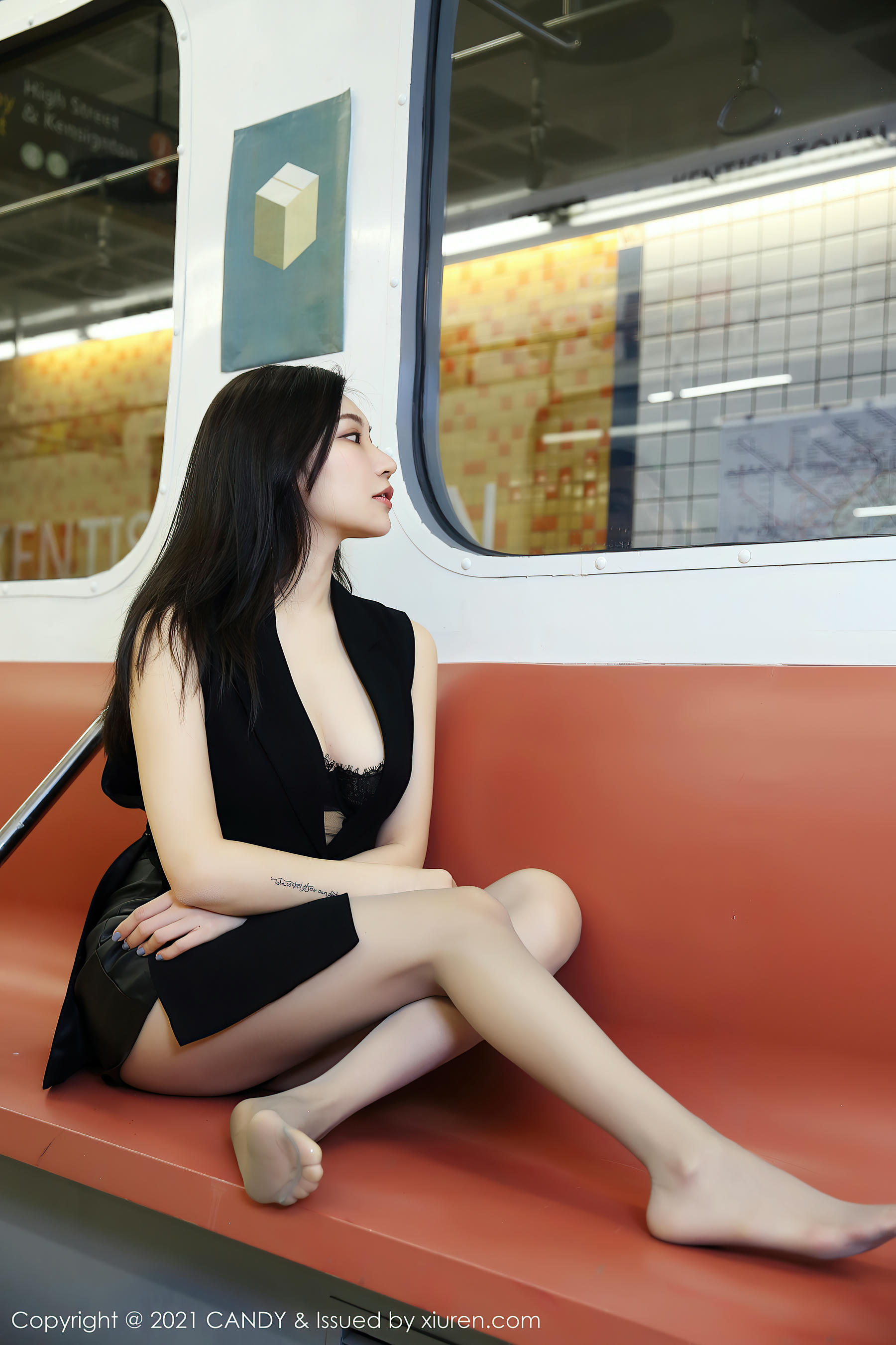 Candy网红馆 2021.04.26 VOL.083 小狐狸Kathryn[51+1P／504MB]_第1集