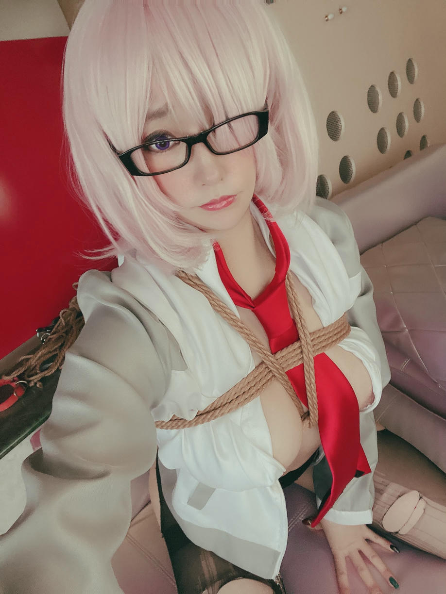 林檎蜜纪Cosplayer-HERESYNO_1.007 CH30 サポート先の極悪スケベカルデアで [186P4V-234MB]_第1集